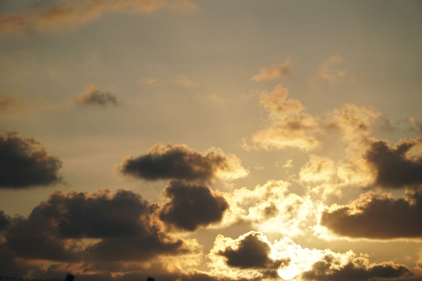 Sony a6300 + Sony E PZ 18-105mm F4 G OSS sample photo. Sky, evening, cloud photography