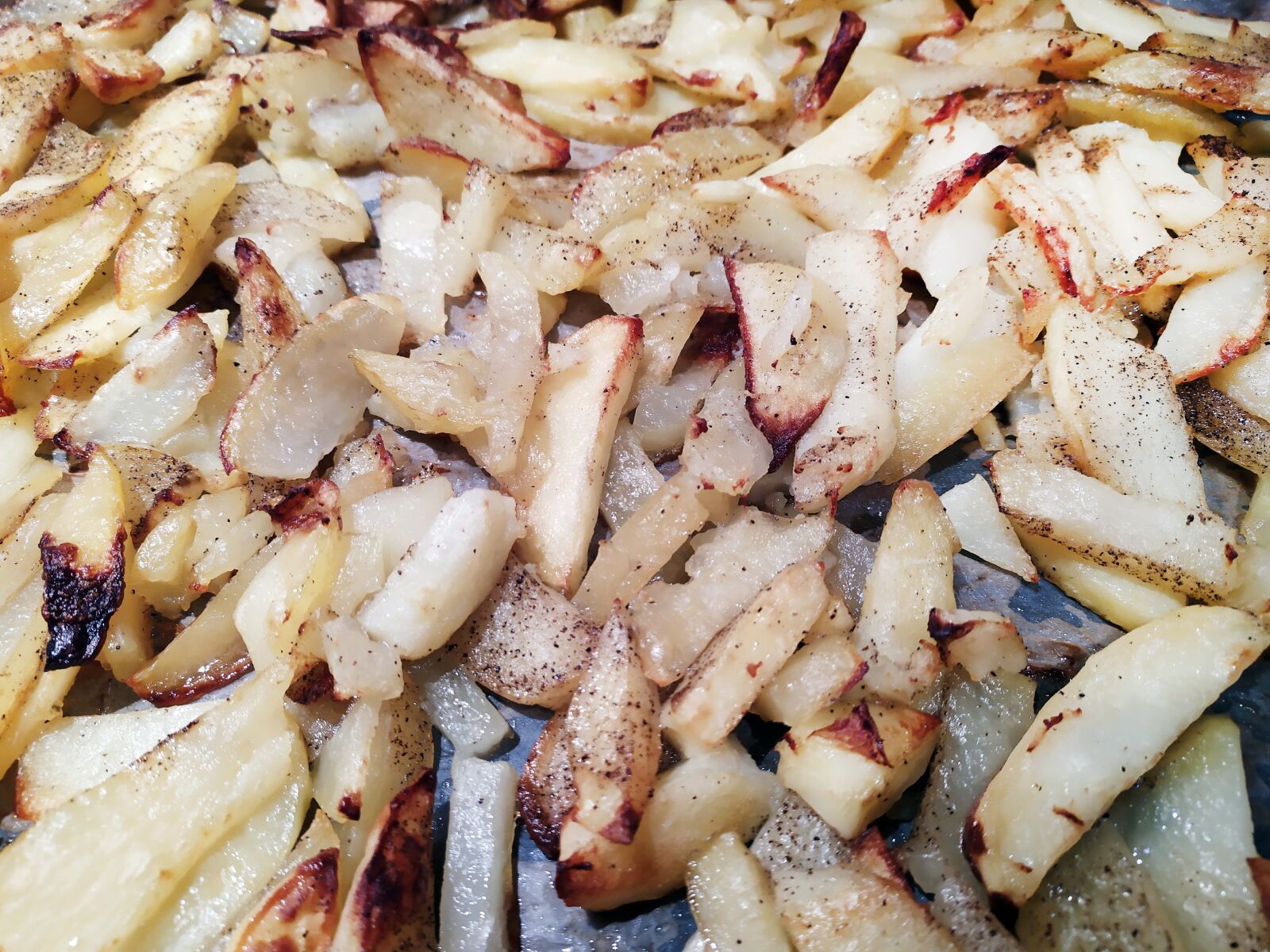 Xiaomi Redmi Note 7 sample photo. Potatoes, oven, baked photography