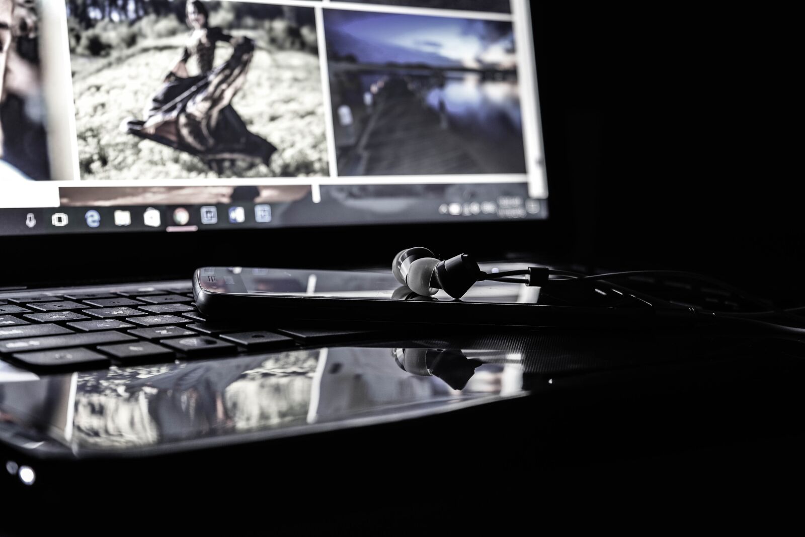 Nikon D5200 sample photo. Laptop, computer, gadget photography