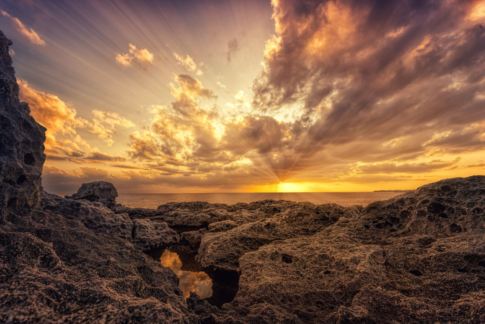 Sony a7 + Sony DT 50mm F1.8 SAM sample photo. Sea, coast, clouds photography