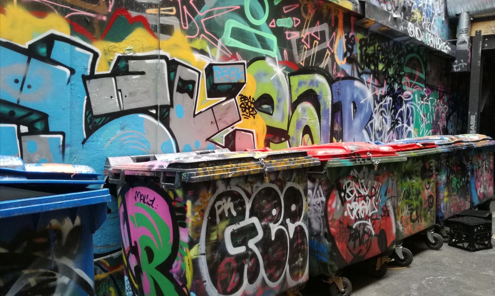HUAWEI P9 LITE sample photo. Graffiti, street art, mural photography