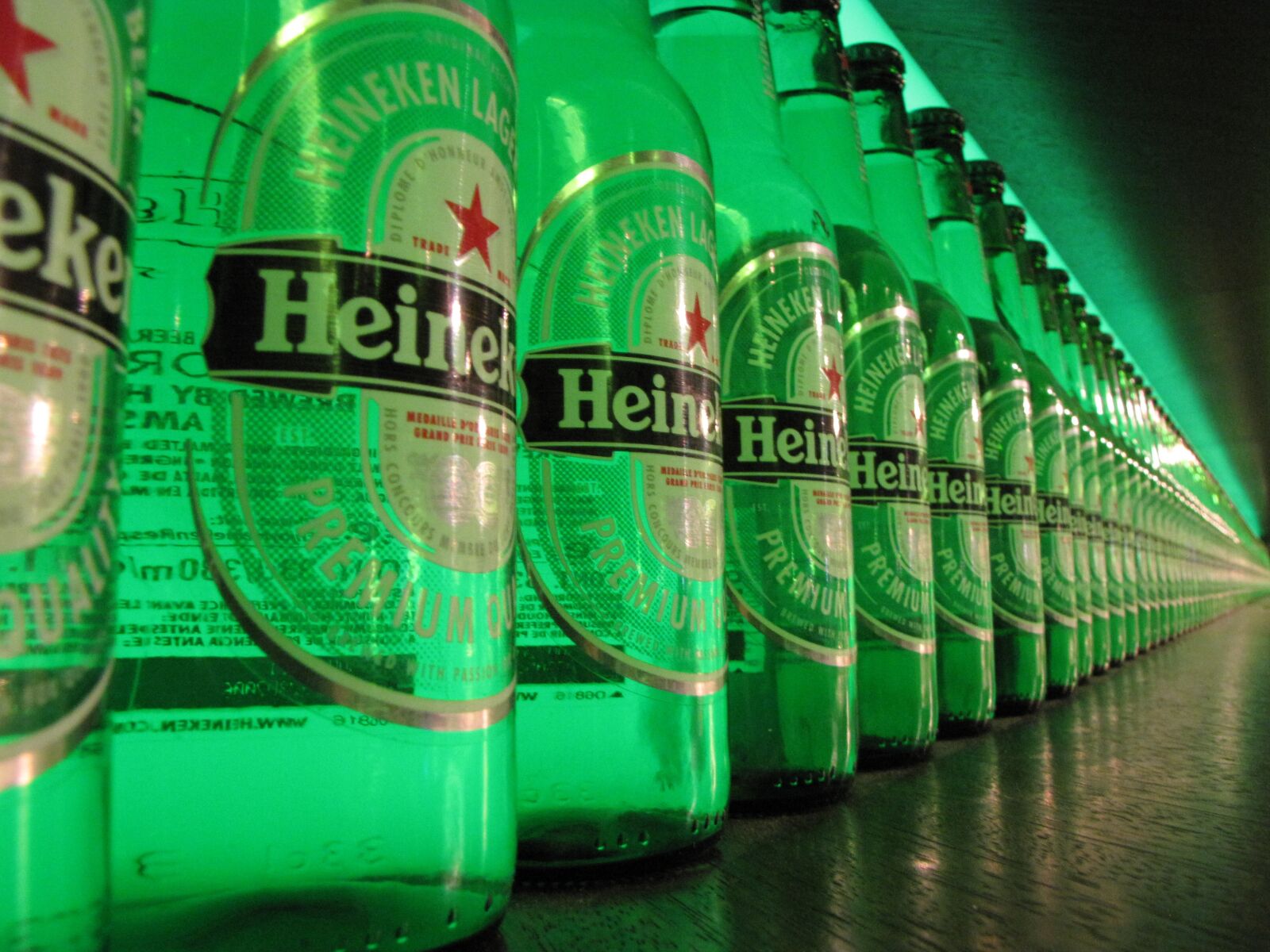 Canon PowerShot SX10 IS sample photo. Beer, amsterdam, bottle photography