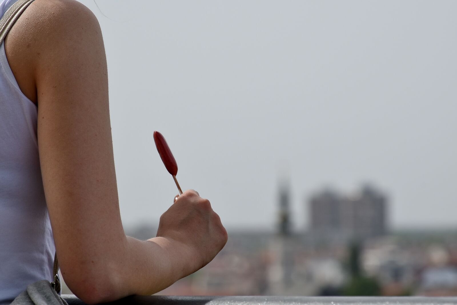 Nikon D5500 sample photo. Arm, icecream, person, shoulder photography