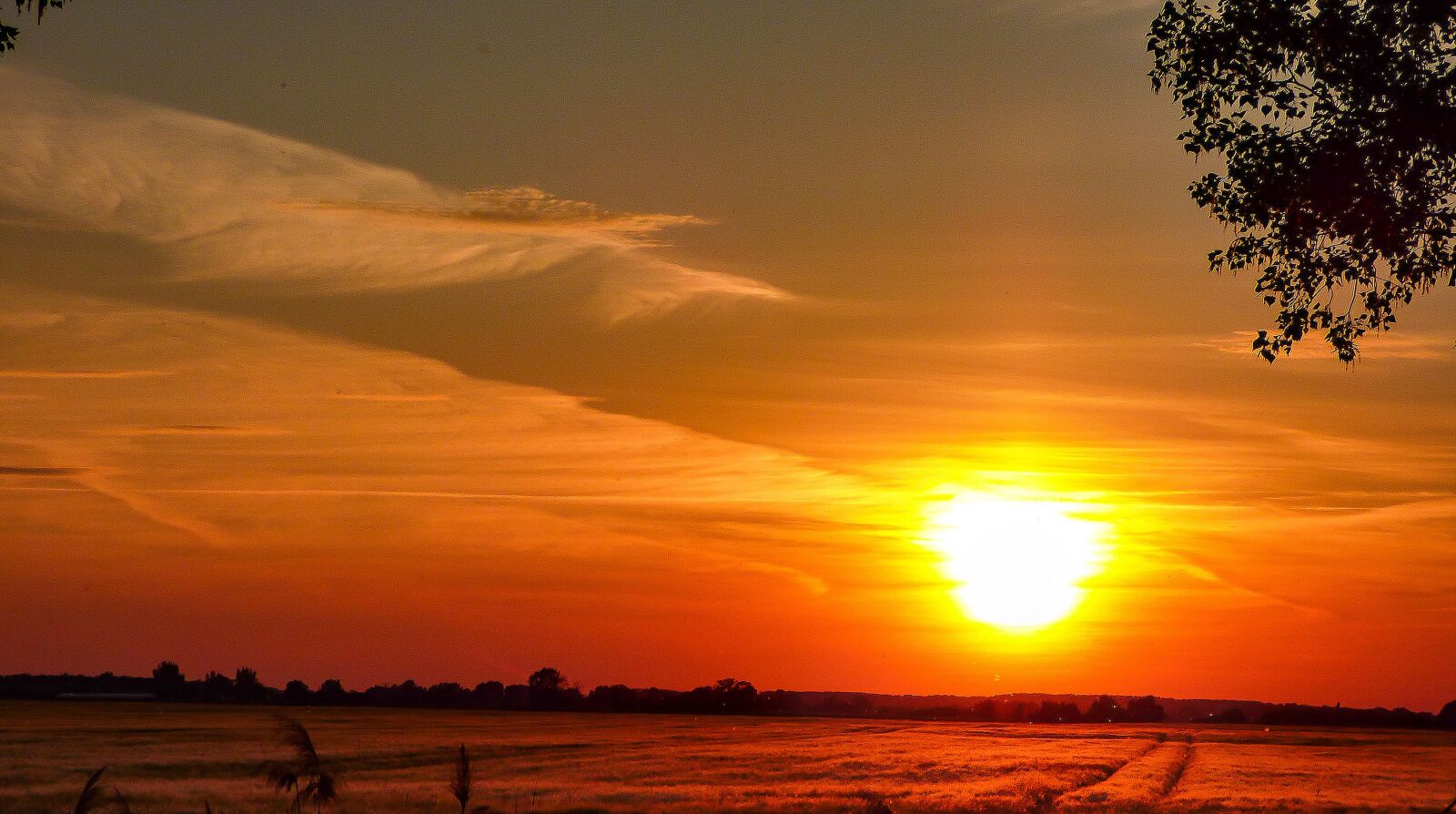Panasonic DMC-FZ72 sample photo. Sunset, landscape, nature photography