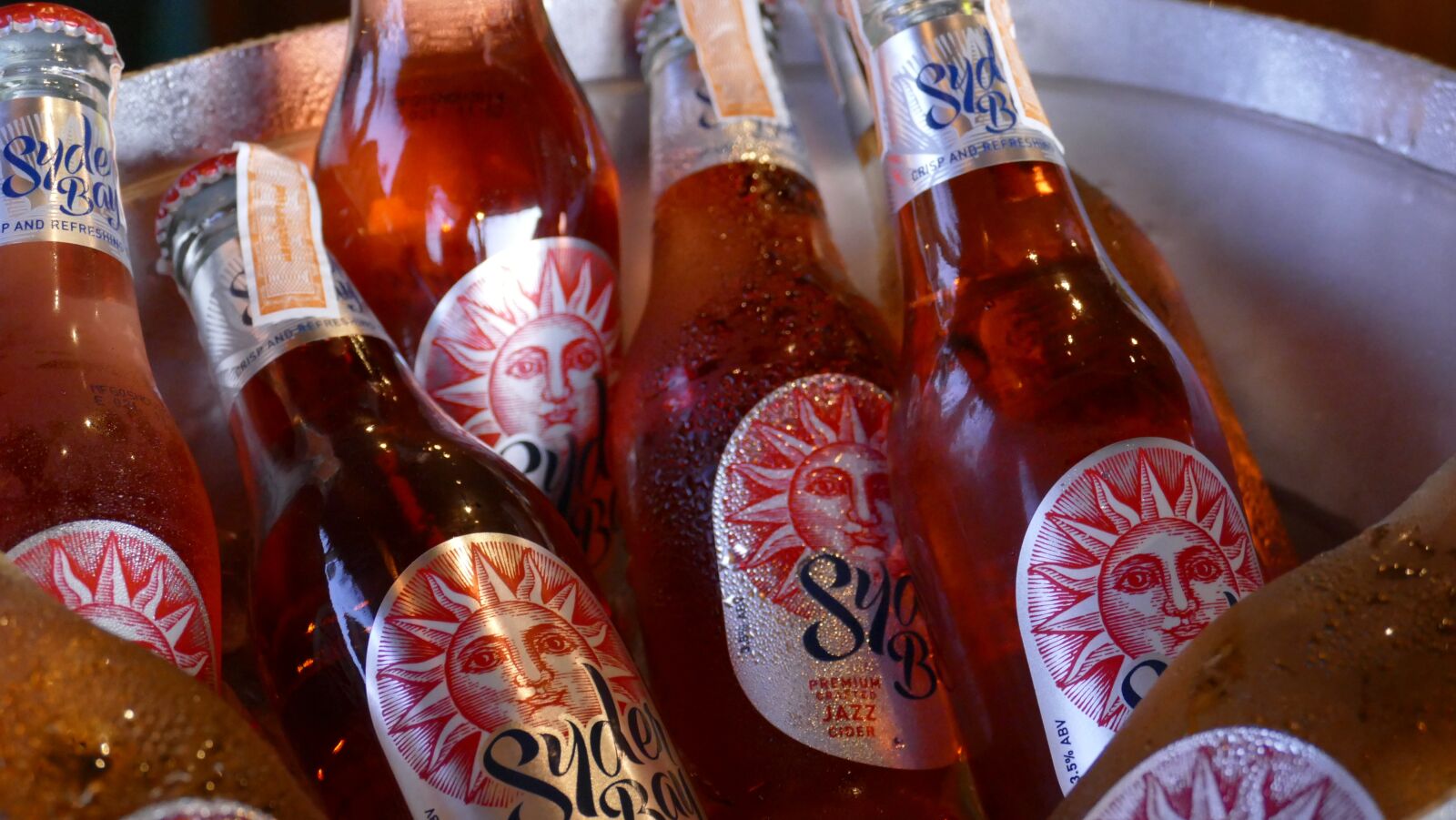 Leica V-Lux (Typ 114) sample photo. Cold drinks, glass bottles photography