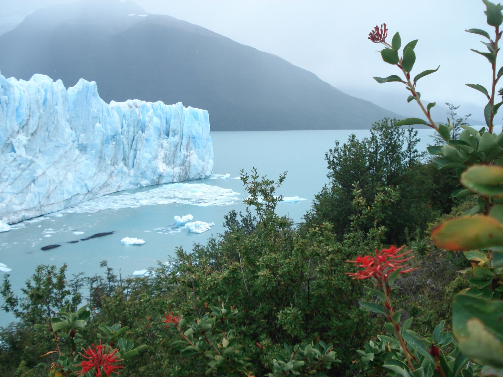 Sony DSC-W30 sample photo. Iceberg, ice, glacial photography