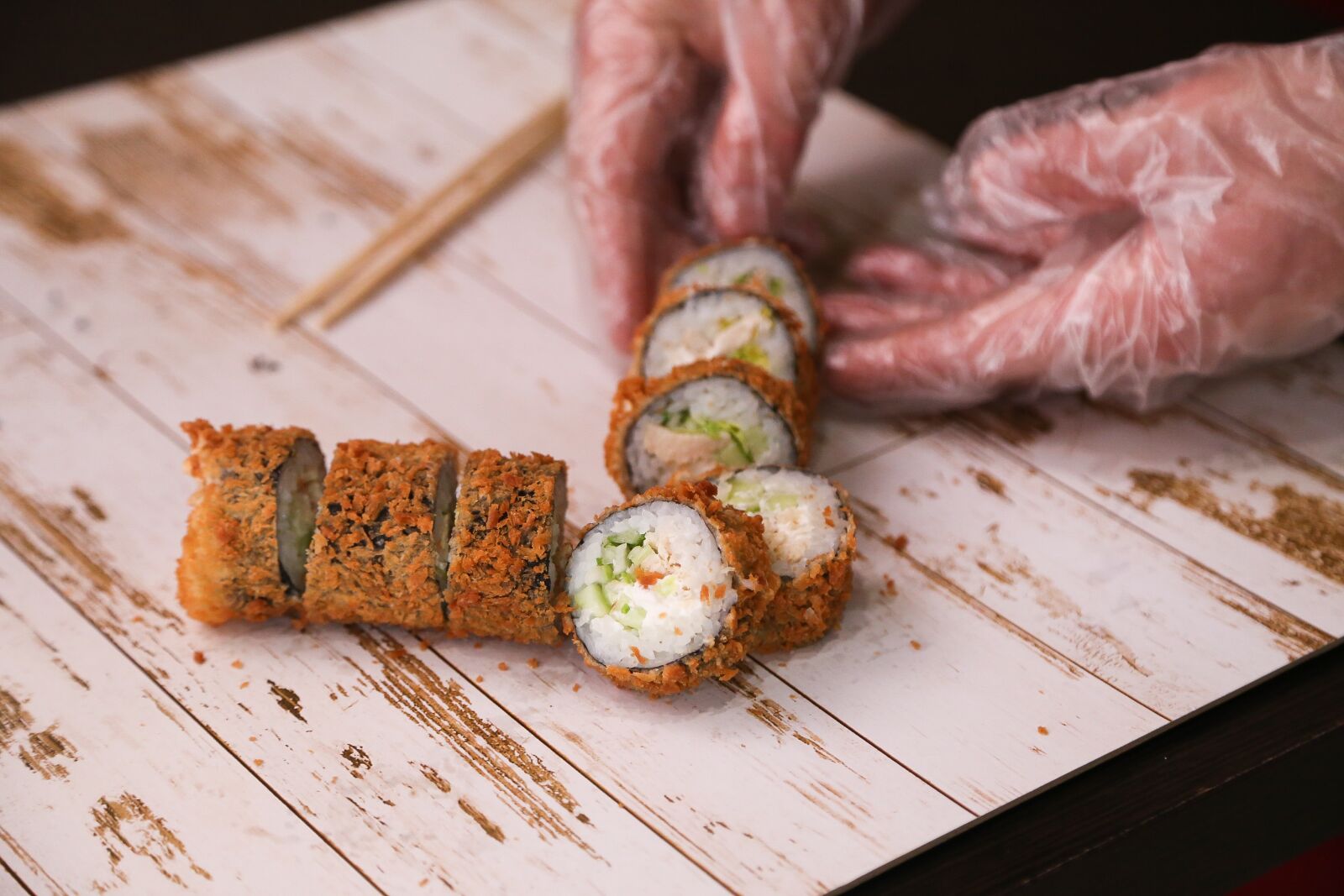 Canon EOS 6D + Canon EF 24-105mm F4L IS USM sample photo. Rolls, sushi, bamboo photography