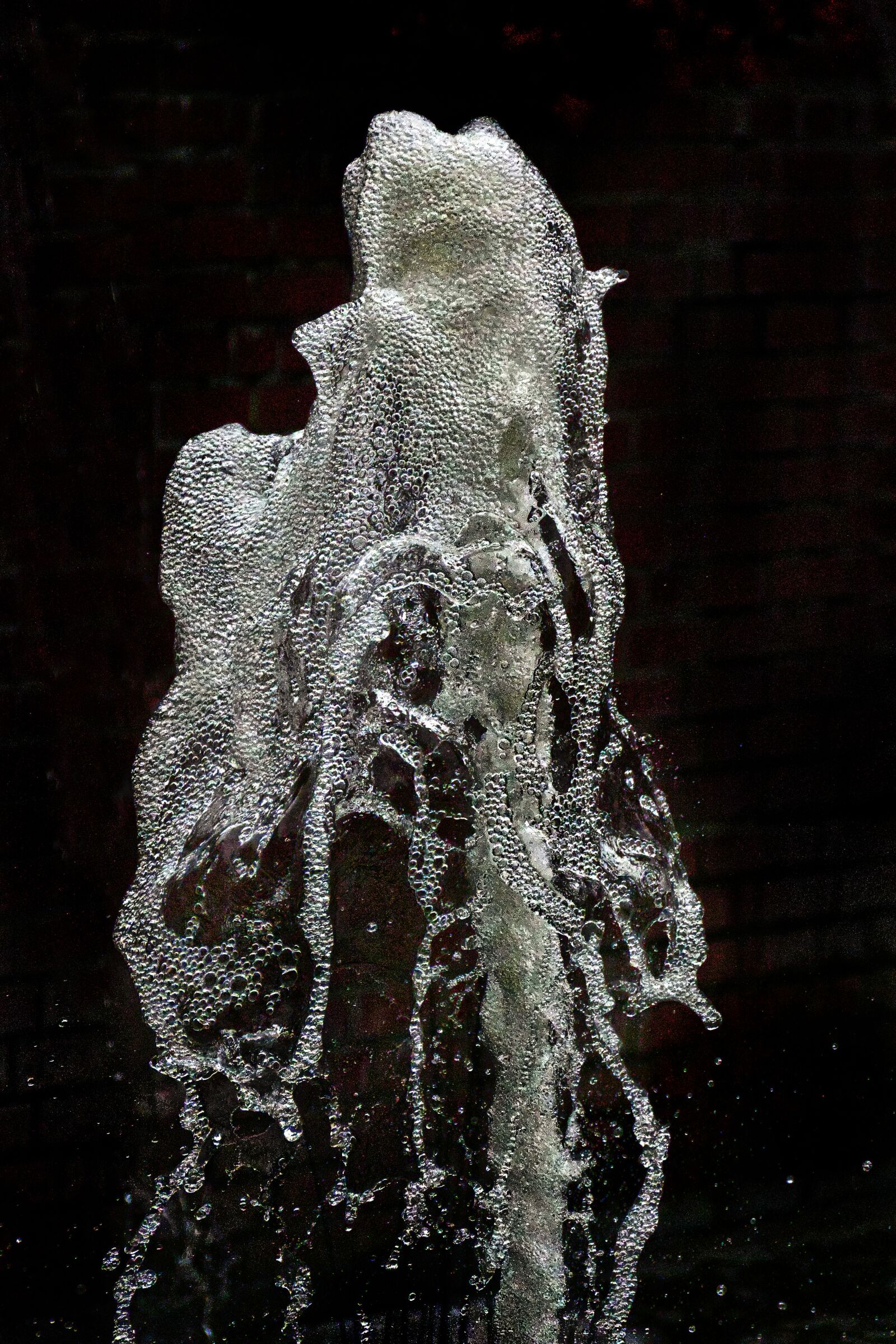 Panasonic Lumix DMC-FZ1000 sample photo. Fountain, drop of water photography