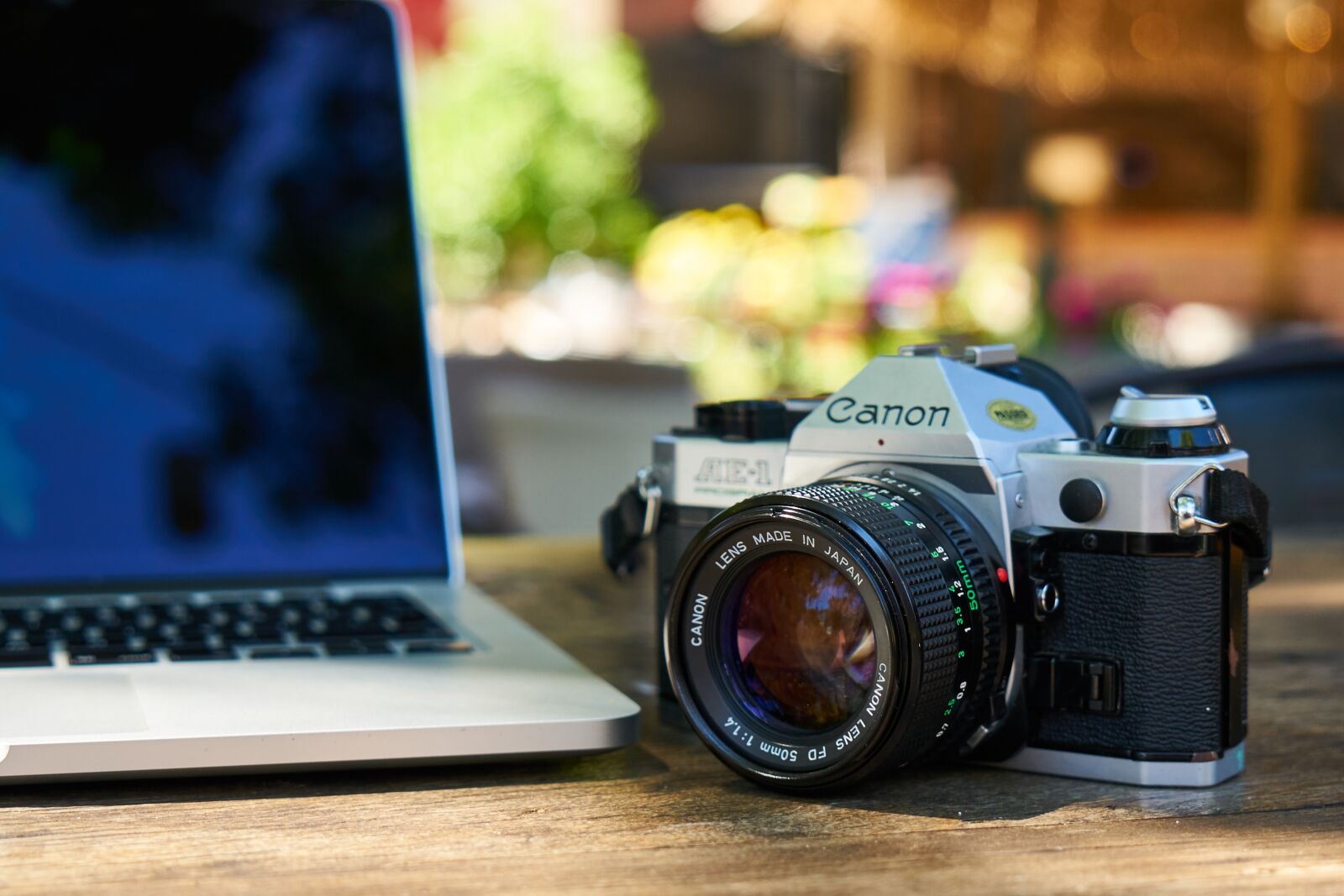 Sony a7R II sample photo. Camera, movie, retro photography