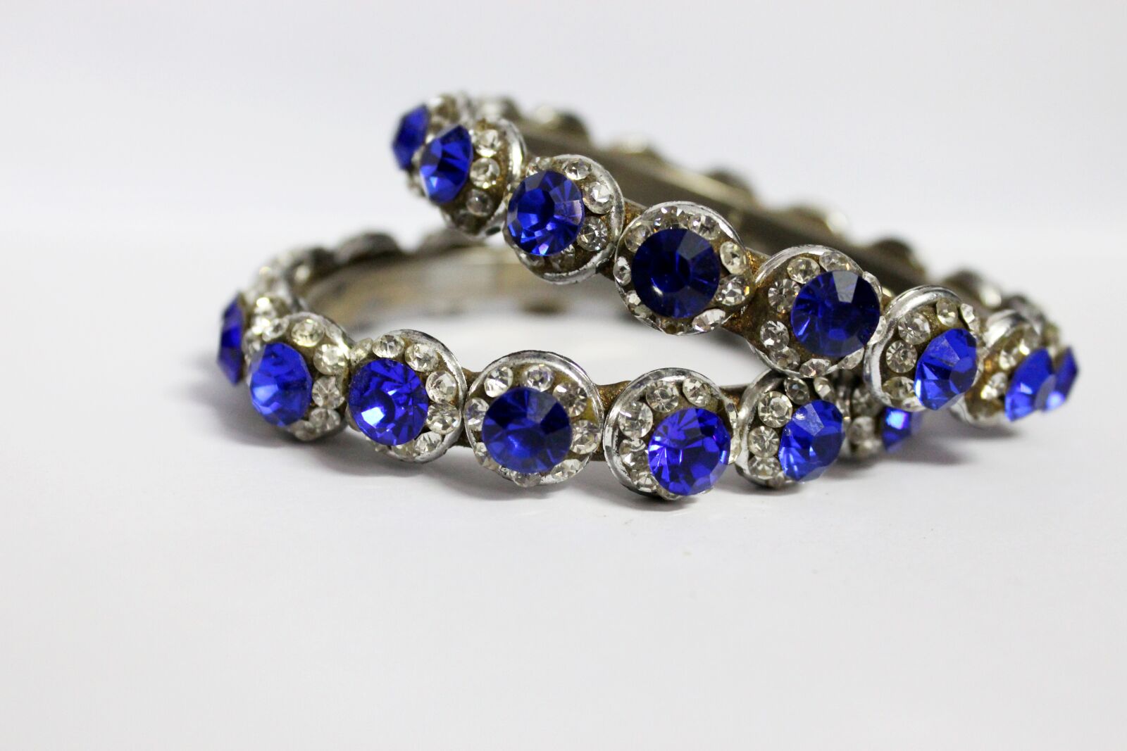 Canon EOS 700D (EOS Rebel T5i / EOS Kiss X7i) sample photo. Jewelry, gem, precious photography