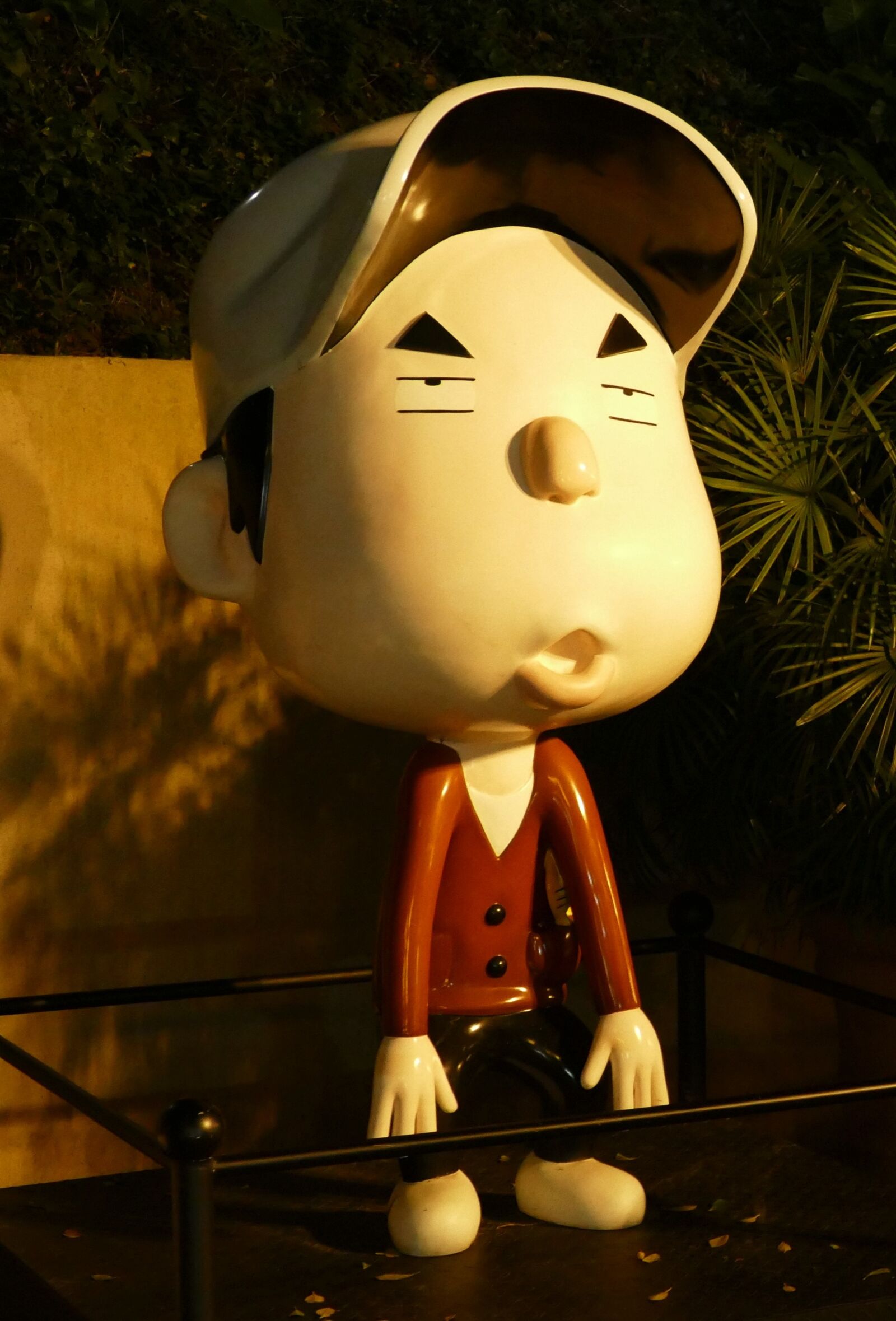 Panasonic Lumix DMC-FZ1000 sample photo. Comic, figure, cartoon character photography
