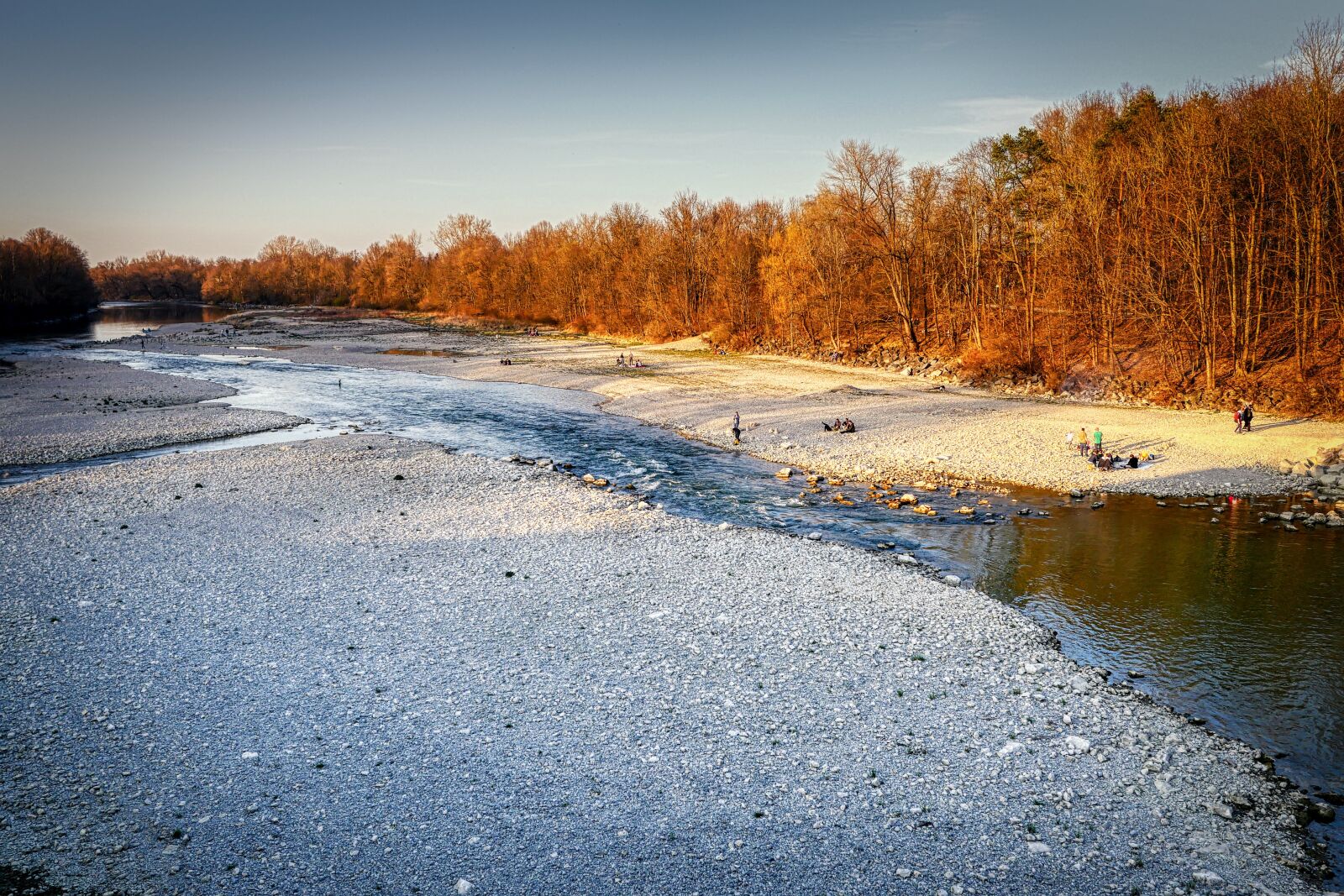 Panasonic Lumix DMC-GX8 sample photo. Gravel bank, riverbed, augsburg photography
