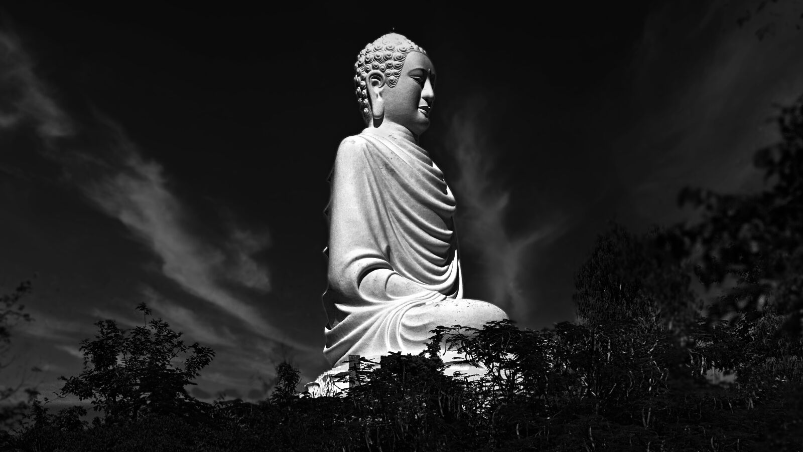 Panasonic Lumix DMC-FZ1000 sample photo. Nha trang, vietnam, buddha photography
