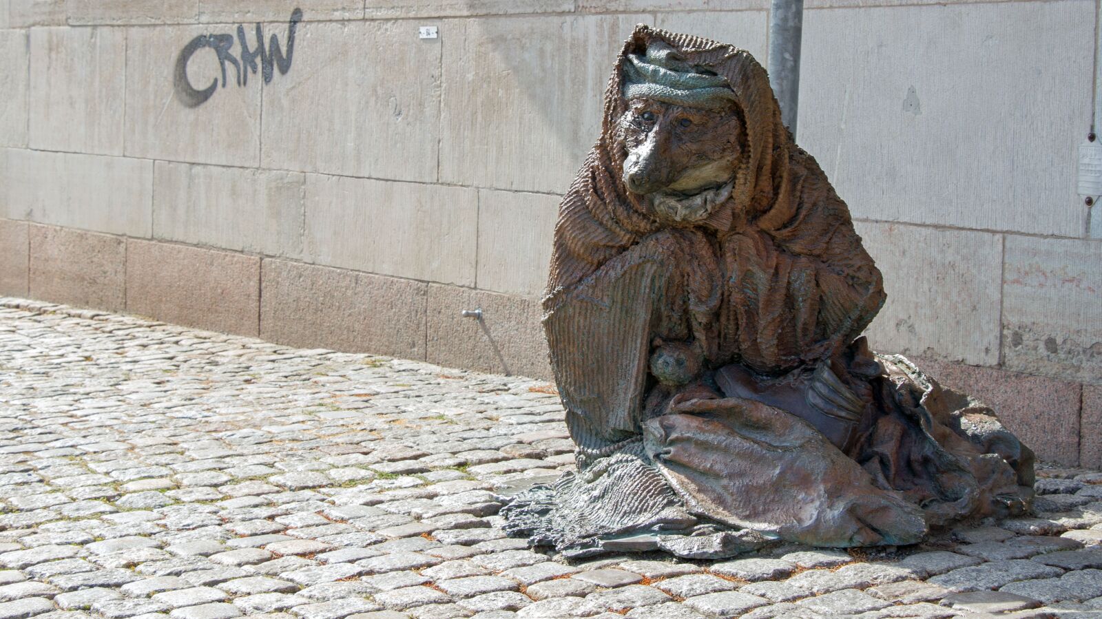 Canon EOS 100D (EOS Rebel SL1 / EOS Kiss X7) sample photo. Modern art, captivating, metal photography