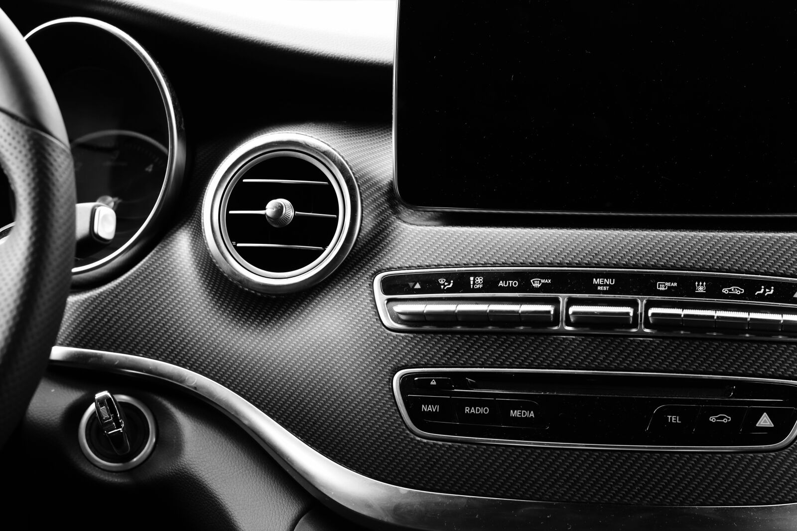 Canon EOS 750D (EOS Rebel T6i / EOS Kiss X8i) sample photo. Dashboard, the vehicle interior photography