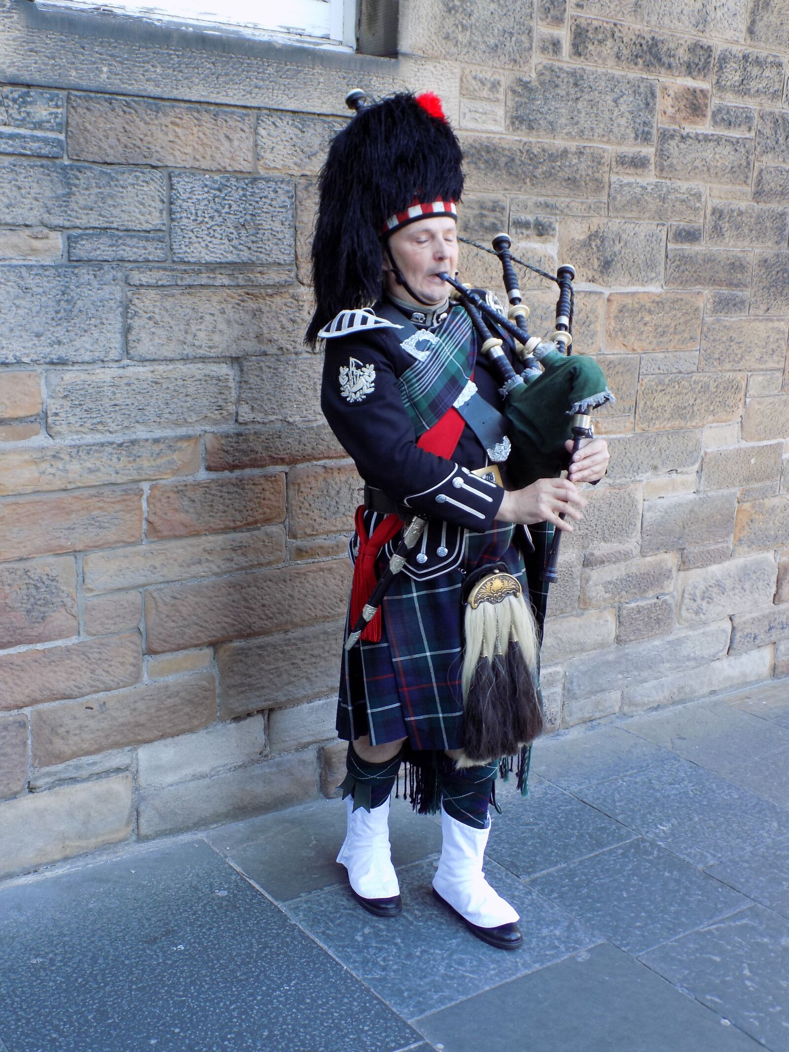 Nikon COOLPIX L340 sample photo. Bagpipes, piper, scottish photography