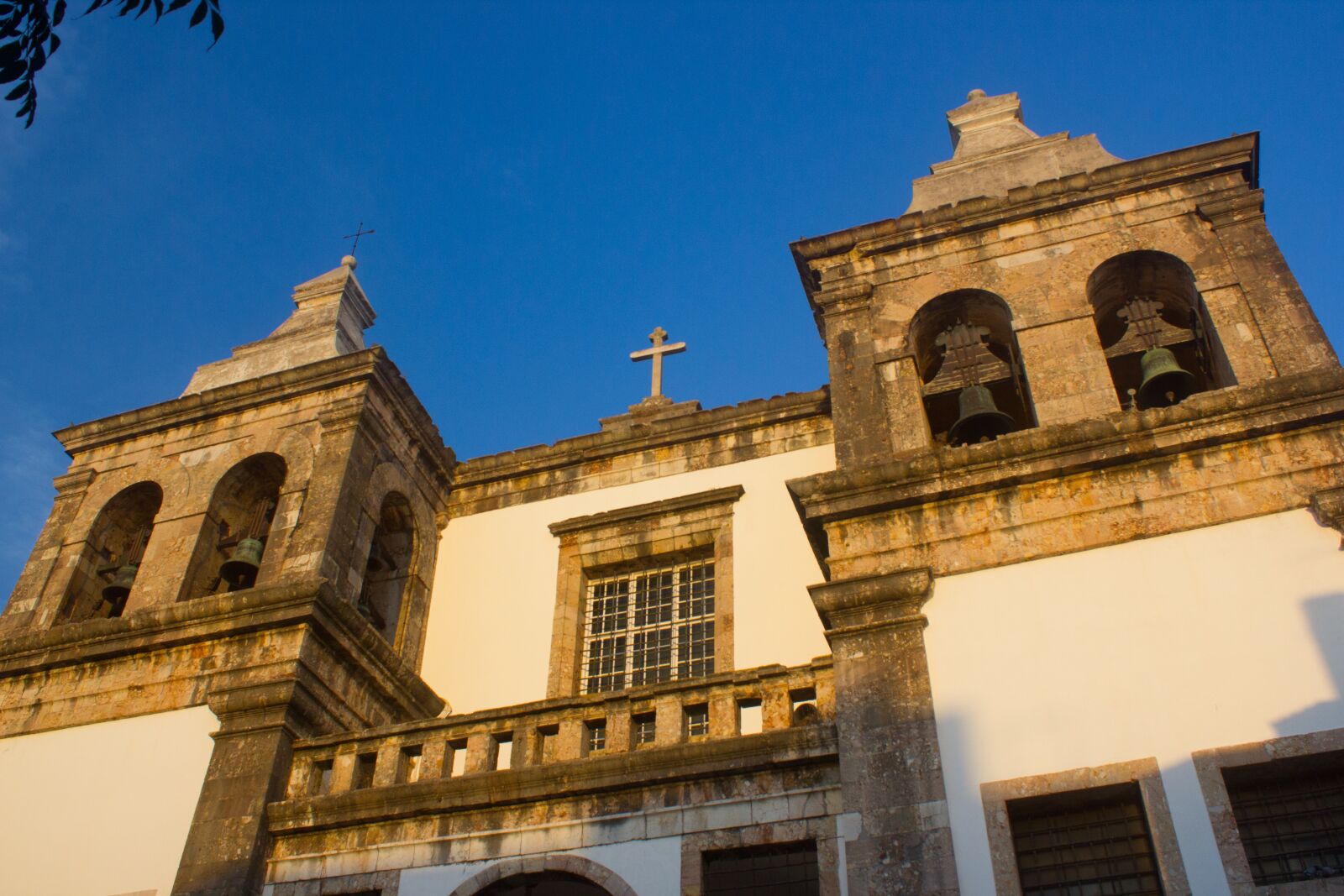 Canon EOS 550D (EOS Rebel T2i / EOS Kiss X4) sample photo. Religion, portugal, church photography