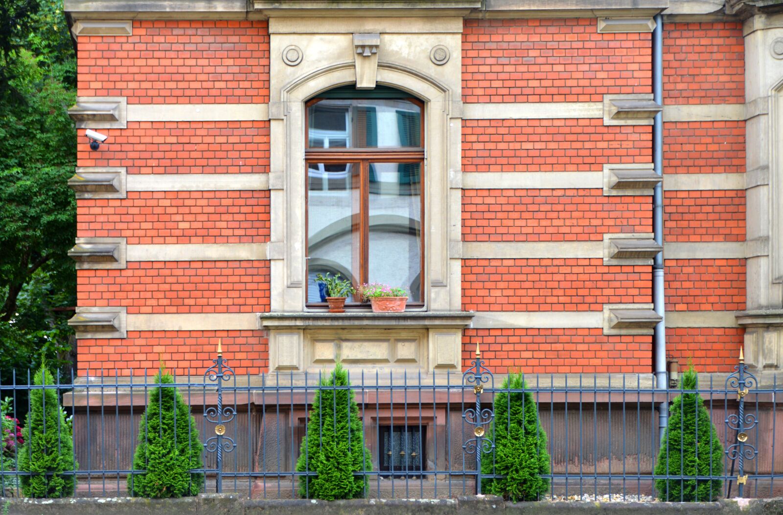 Nikon D3200 sample photo. Art nouveau, window, wall photography
