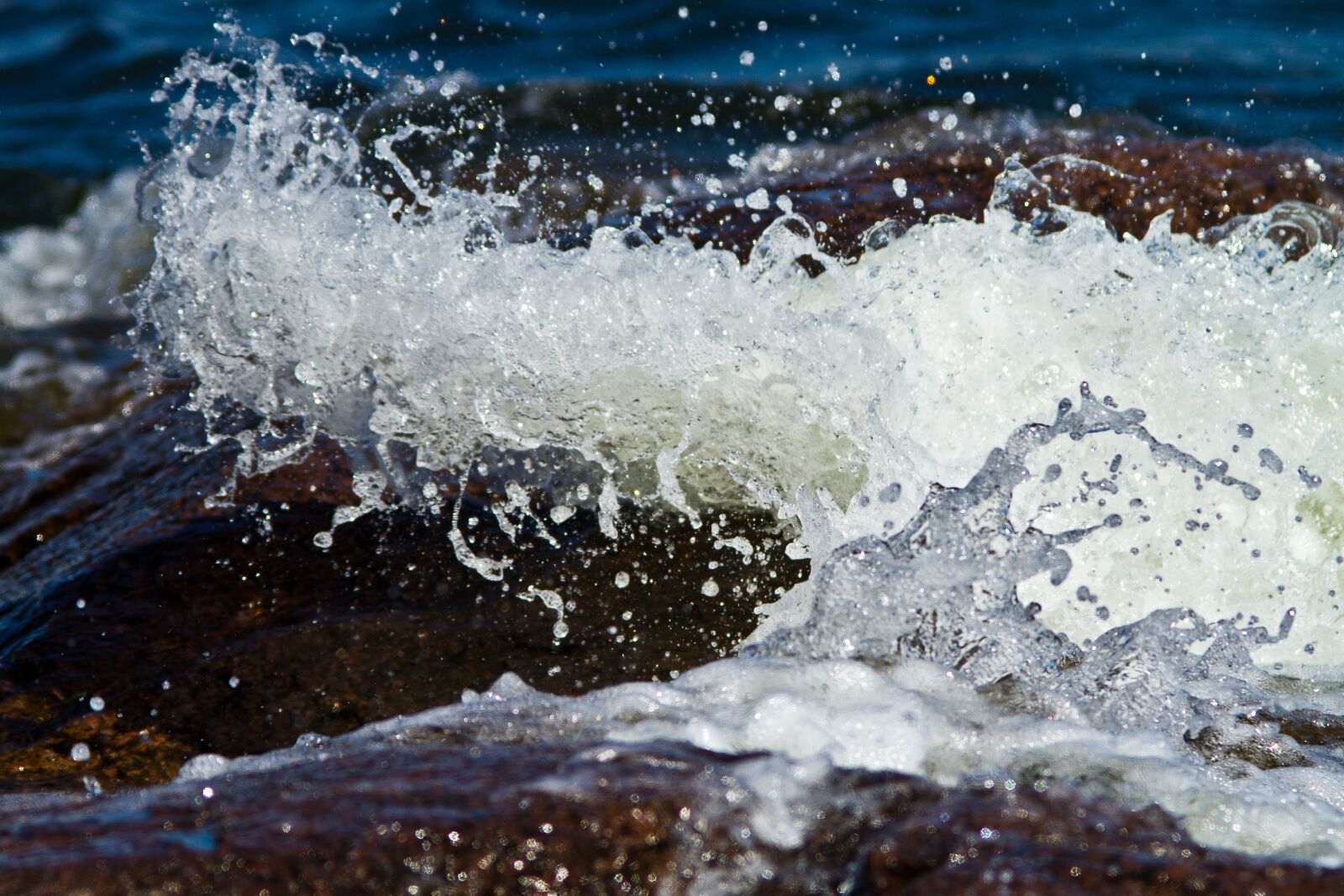 Canon EOS 7D sample photo. Spray, sea, surf photography