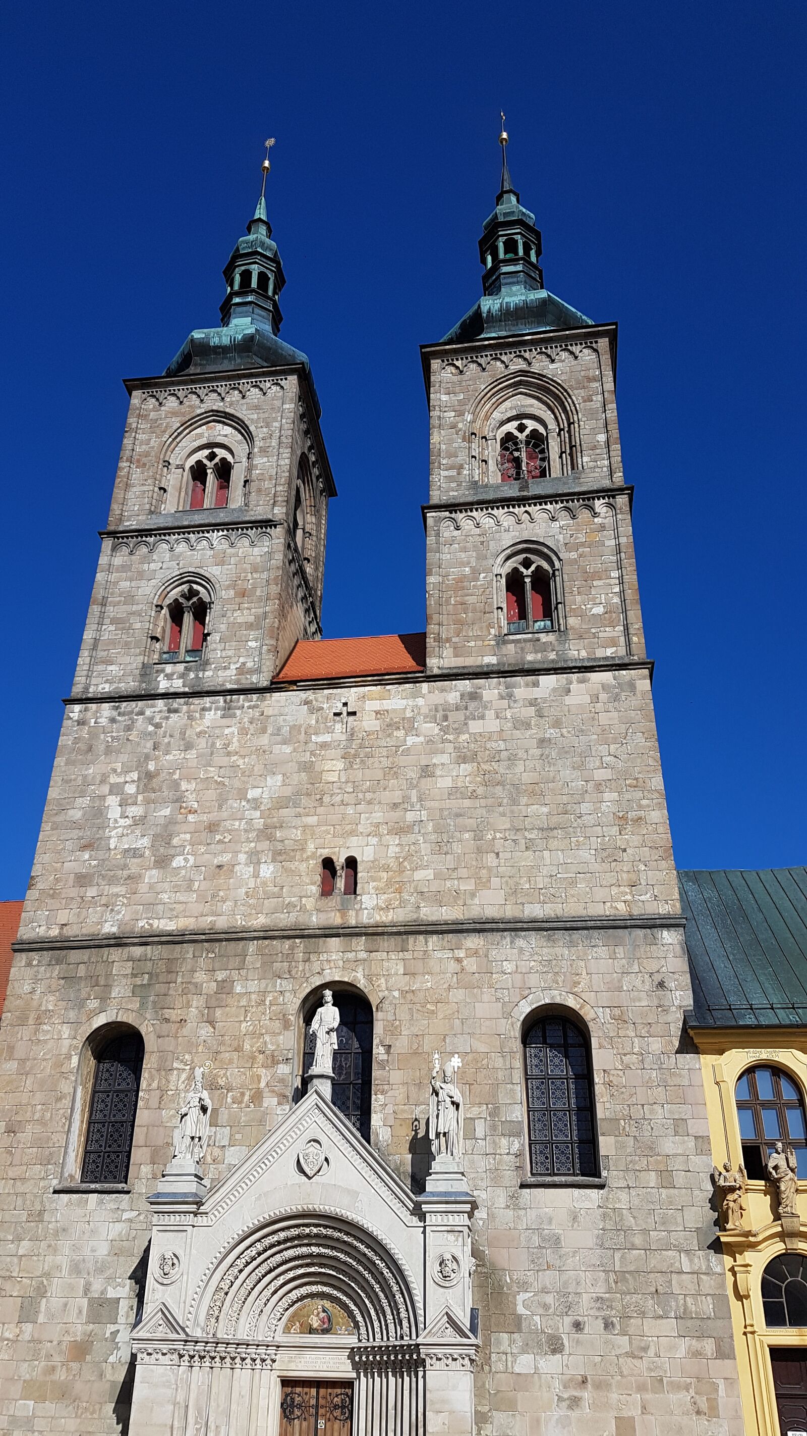 Samsung Galaxy S7 sample photo. Baroque, prague, architecture photography