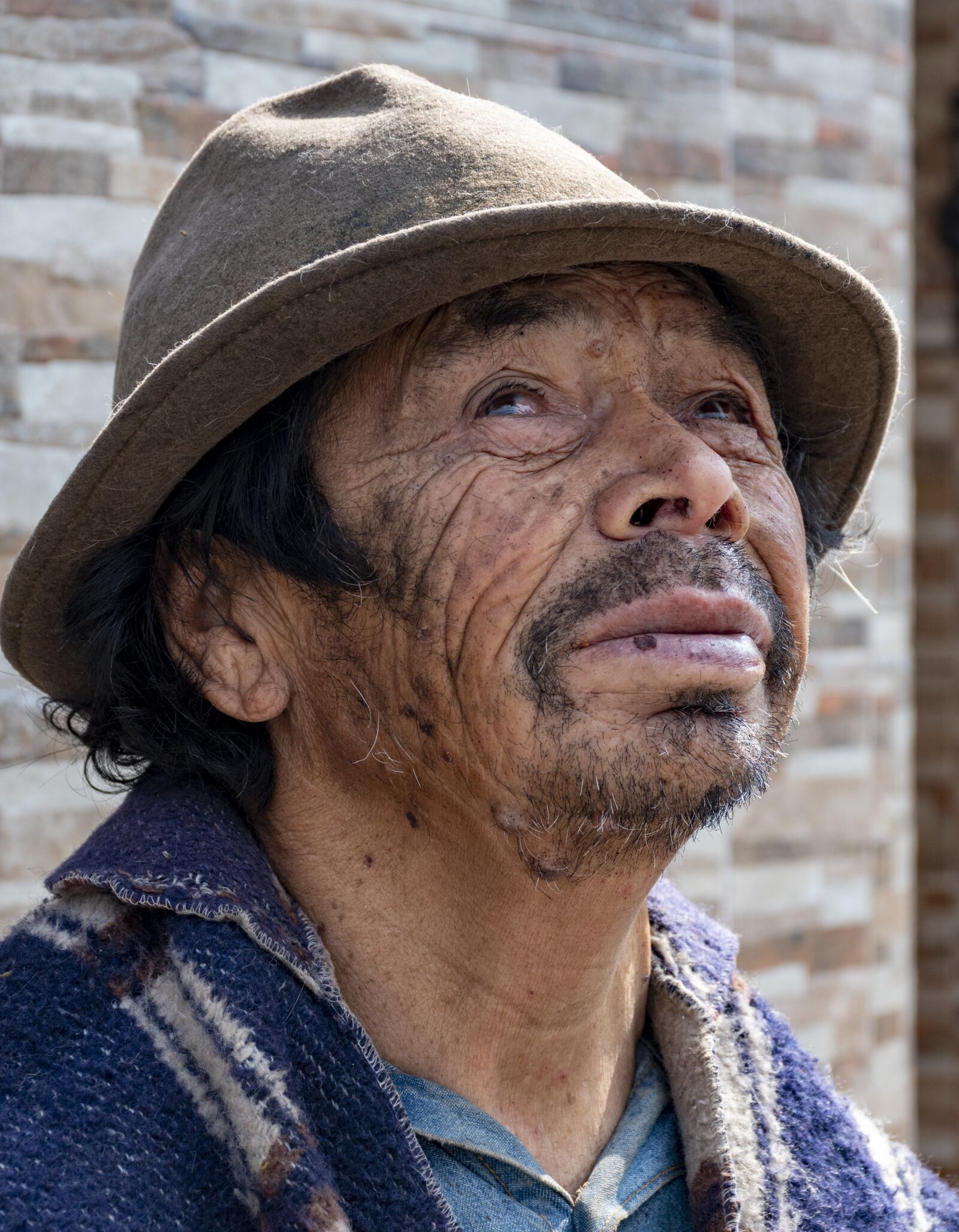 Nikon D5500 sample photo. Indigenous, ecuadorian, beggar photography