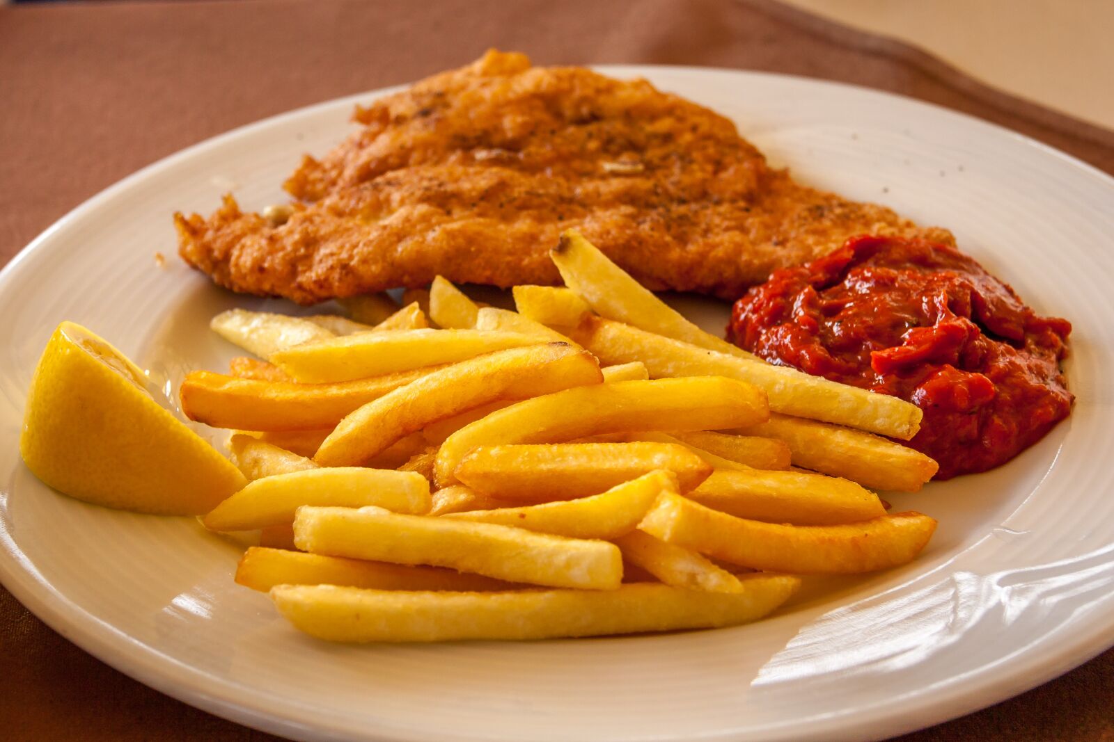 Canon EF-S 17-85mm F4-5.6 IS USM sample photo. Food, foodporn, lunch photography