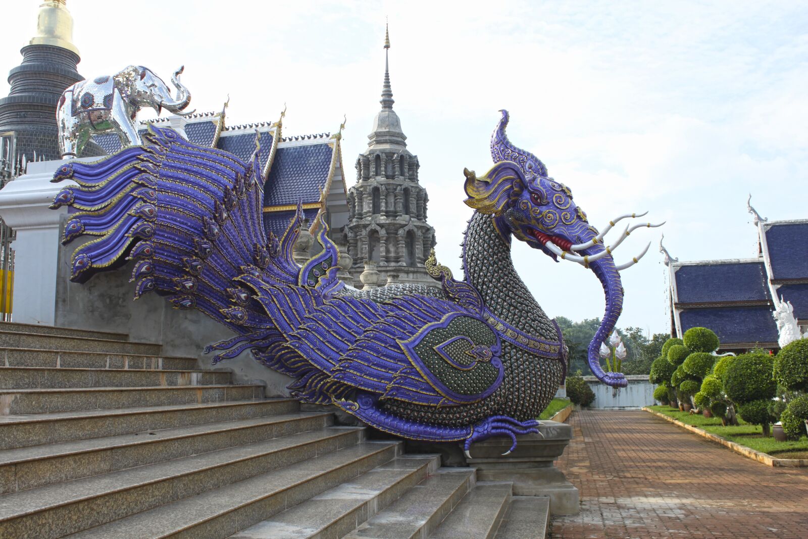 Canon EOS 500D (EOS Rebel T1i / EOS Kiss X3) sample photo. Temple guardian, thailand, temple photography