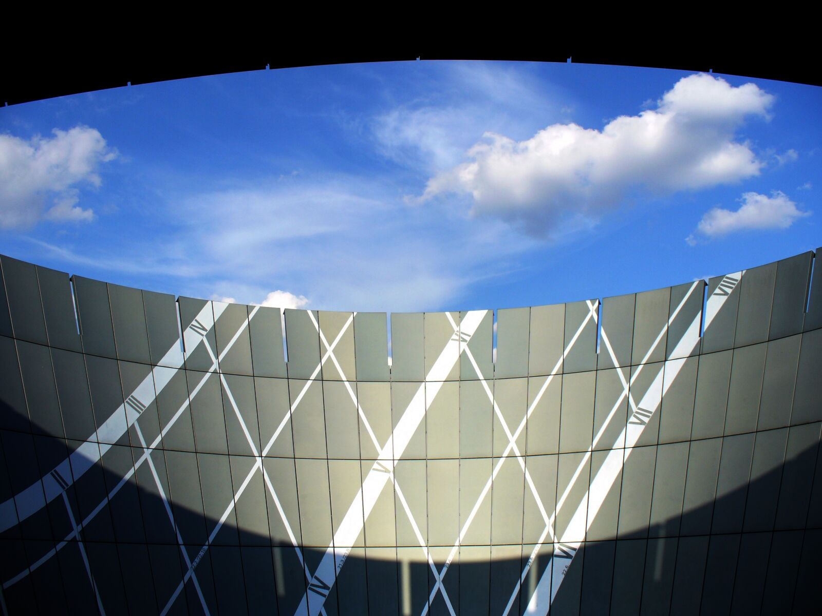 Panasonic DMC-LZ5 sample photo. Architecture, sky, contrast photography