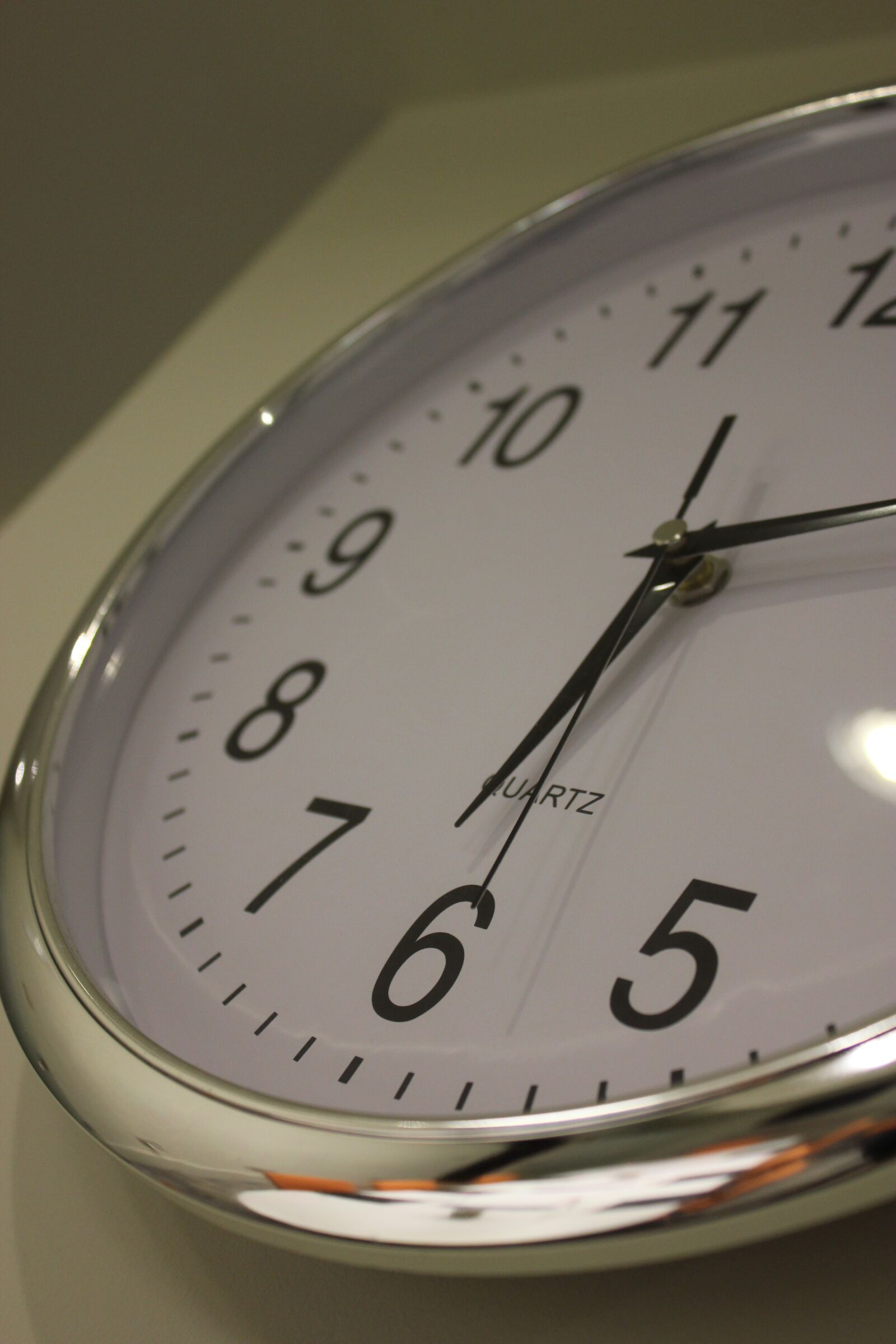 Canon EOS 550D (EOS Rebel T2i / EOS Kiss X4) sample photo. Time management, clock, time photography