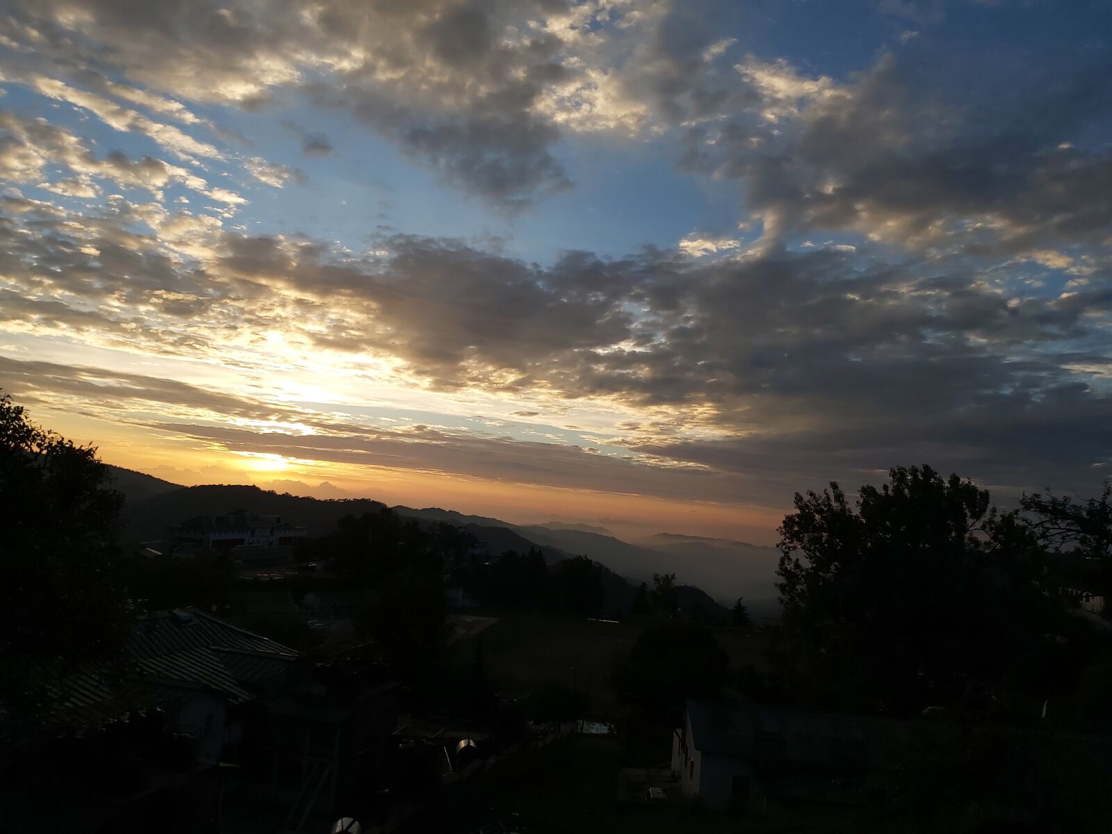 Samsung Galaxy A70 sample photo. Evening, sunset, sky photography