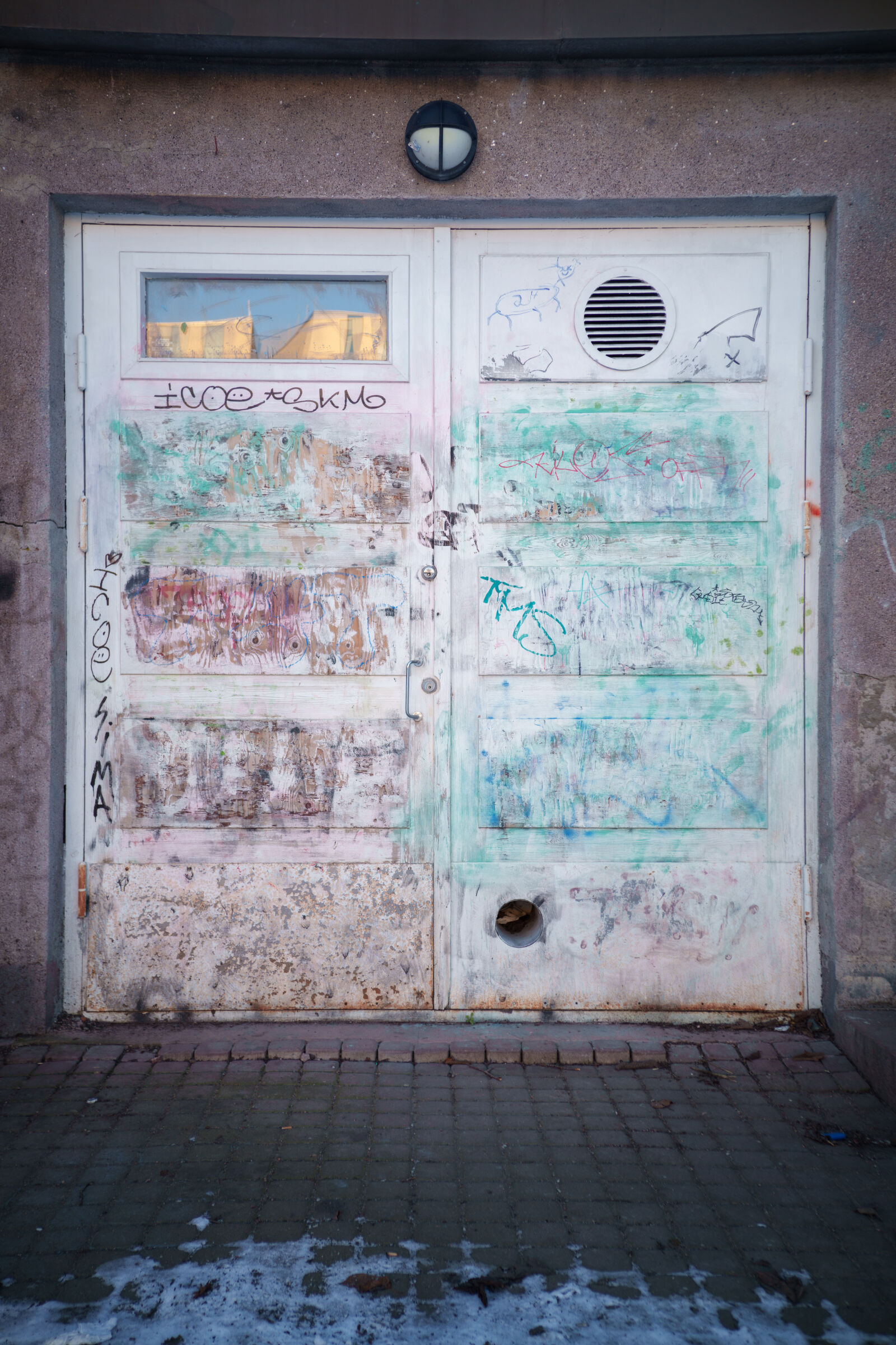 Sony a7R V sample photo. Decay white door 5.6 photography