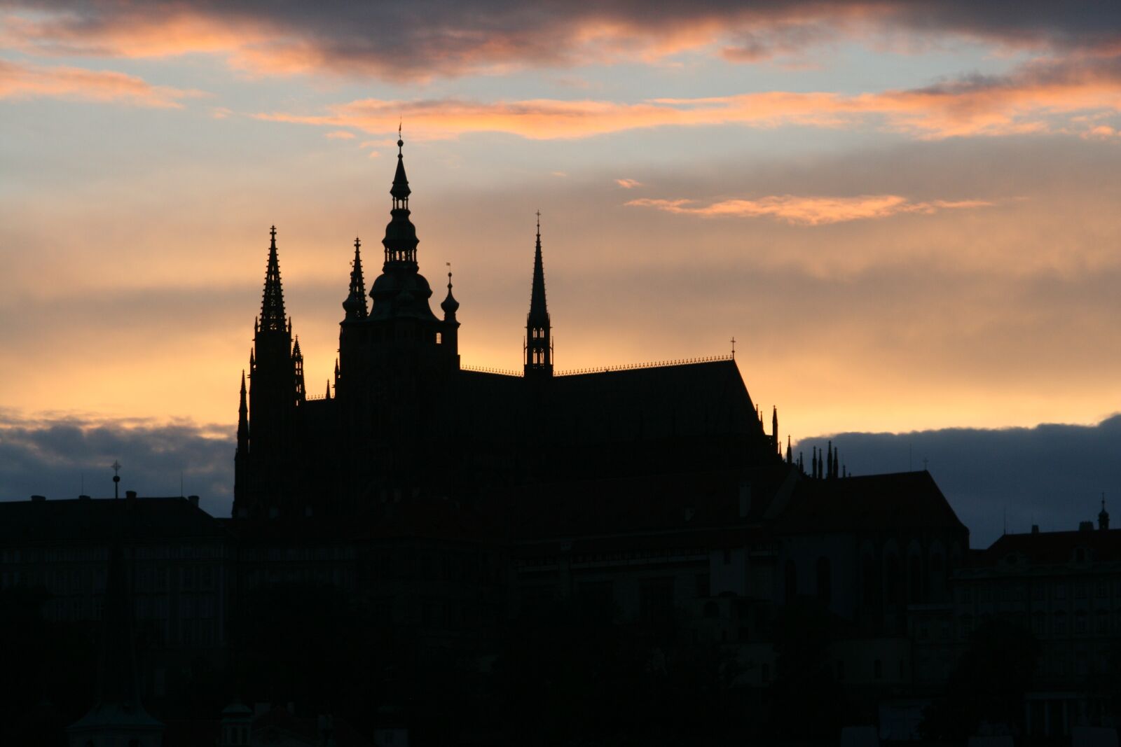 Canon EOS 400D (EOS Digital Rebel XTi / EOS Kiss Digital X) sample photo. Prague, czech republic, charles photography