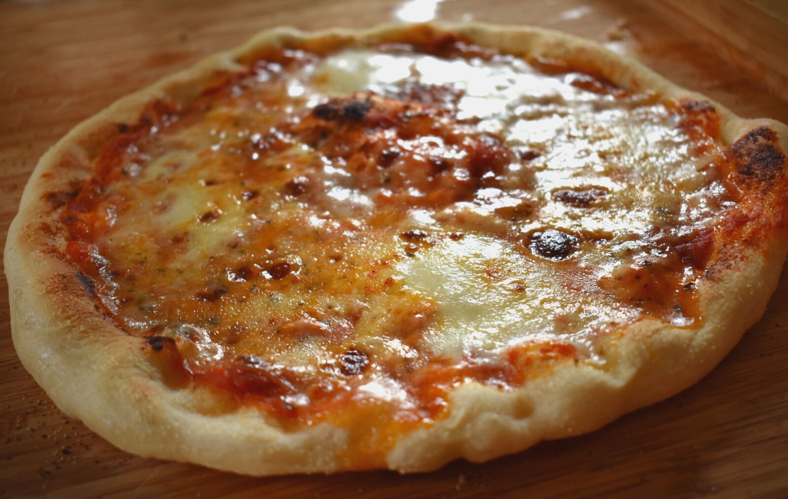 Nikon D5600 sample photo. Pizza, house, food photography