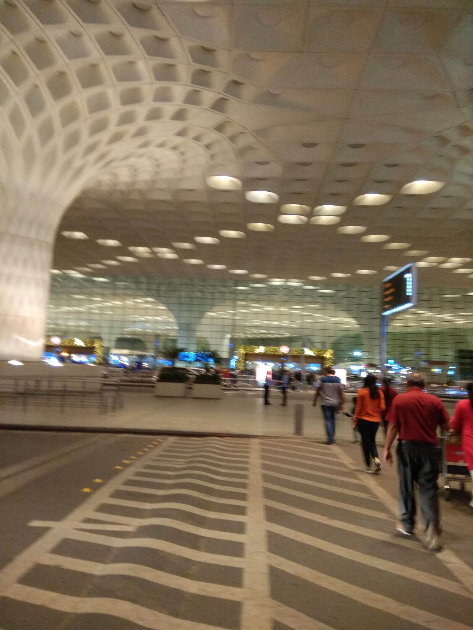 Xiaomi Redmi Note 4 sample photo. Mumbai airport, mumbai, airport photography