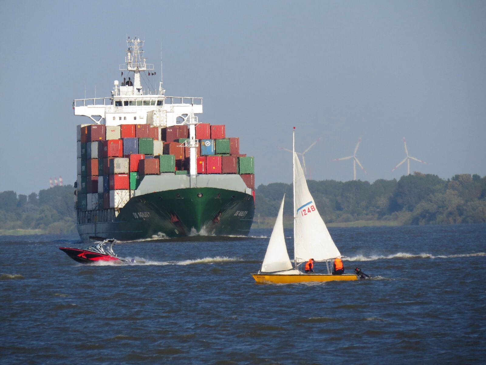 Canon PowerShot SX50 HS sample photo. Ship, container, elbe photography