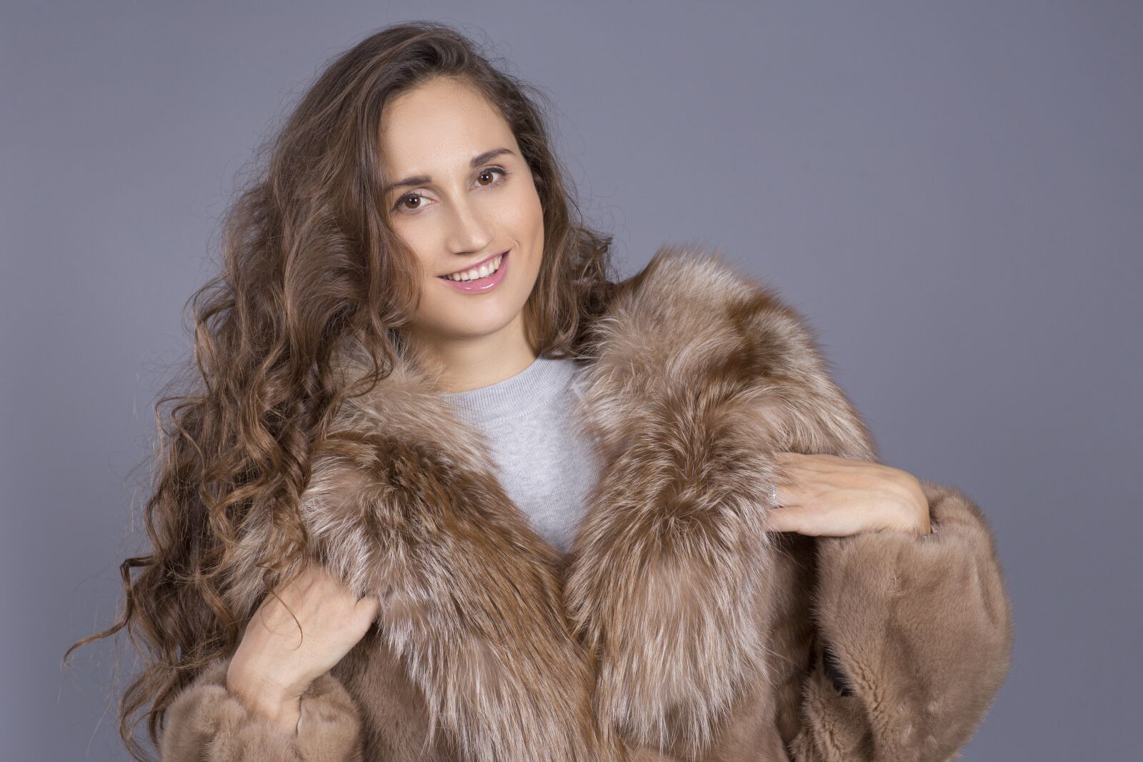 Canon EOS 5D Mark III sample photo. Fur coat, fur, view photography