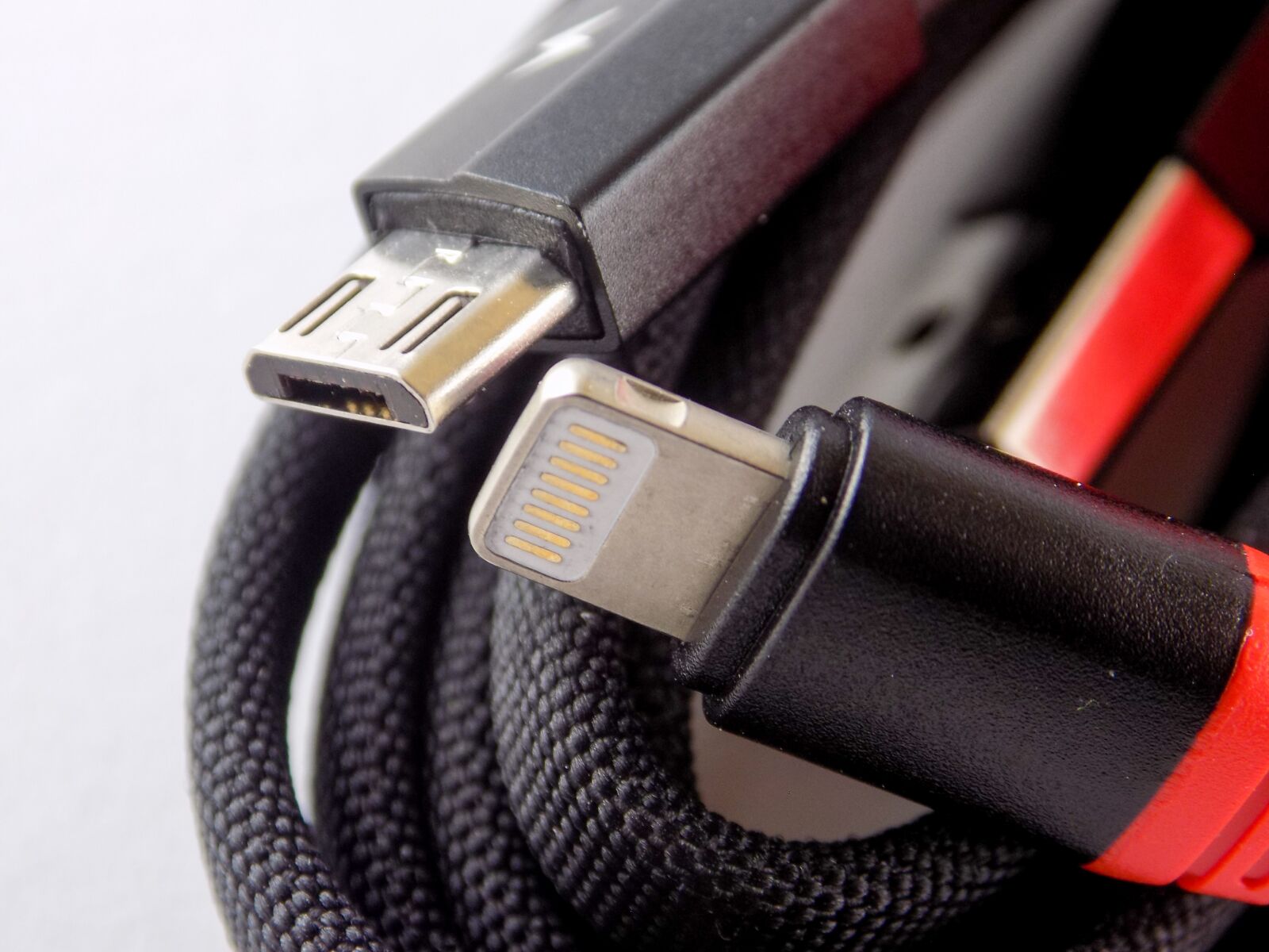 Nikon COOLPIX L330 sample photo. Cable, cables, the cord photography