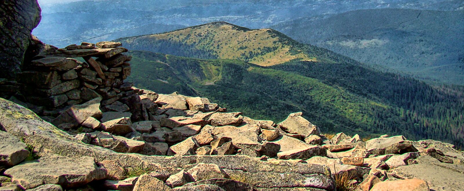 Sony Cyber-shot DSC-H50 sample photo. Mountains, babia top, landscape photography