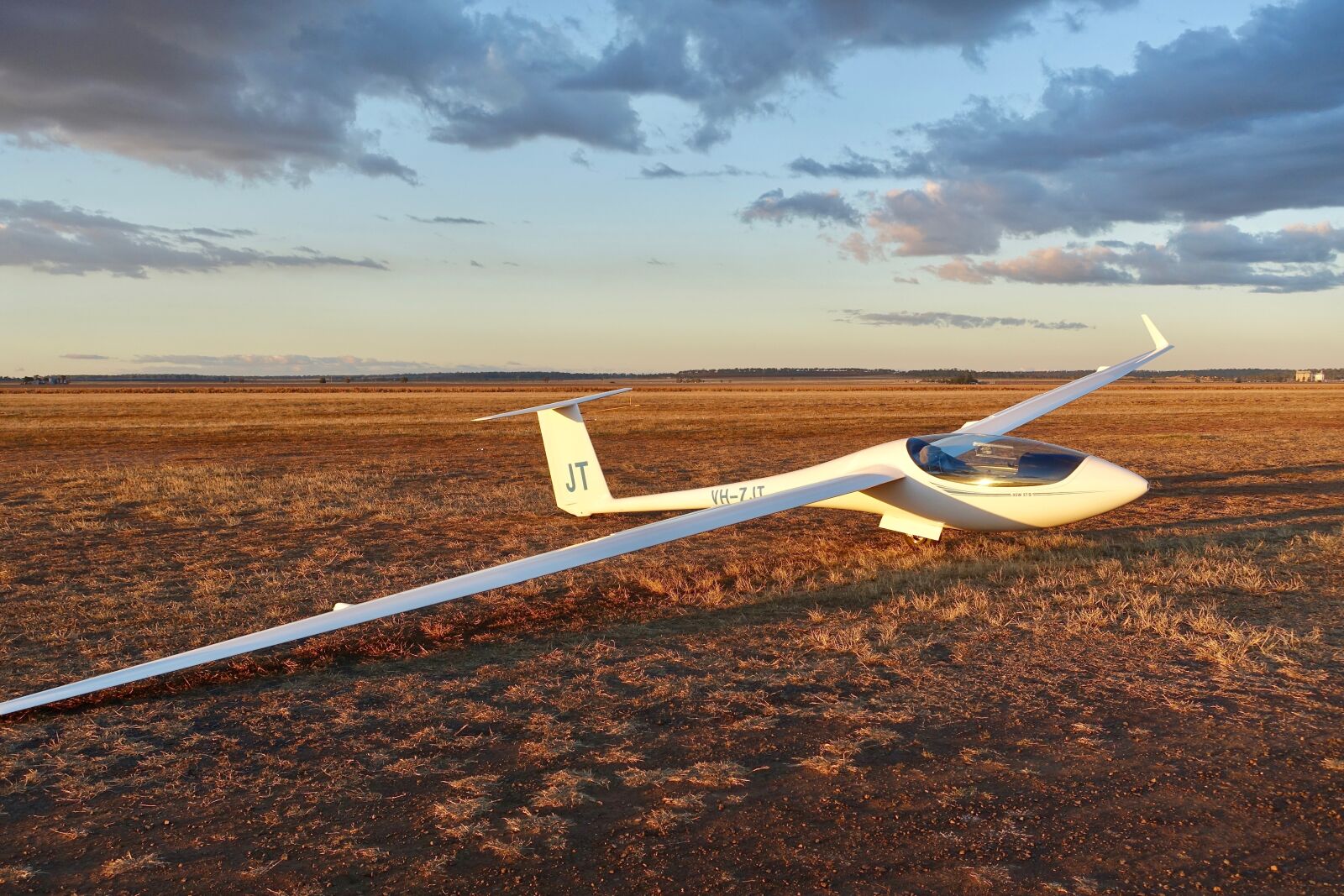 Sony Cyber-shot DSC-RX100 III sample photo. Glider, wings, sailplane photography