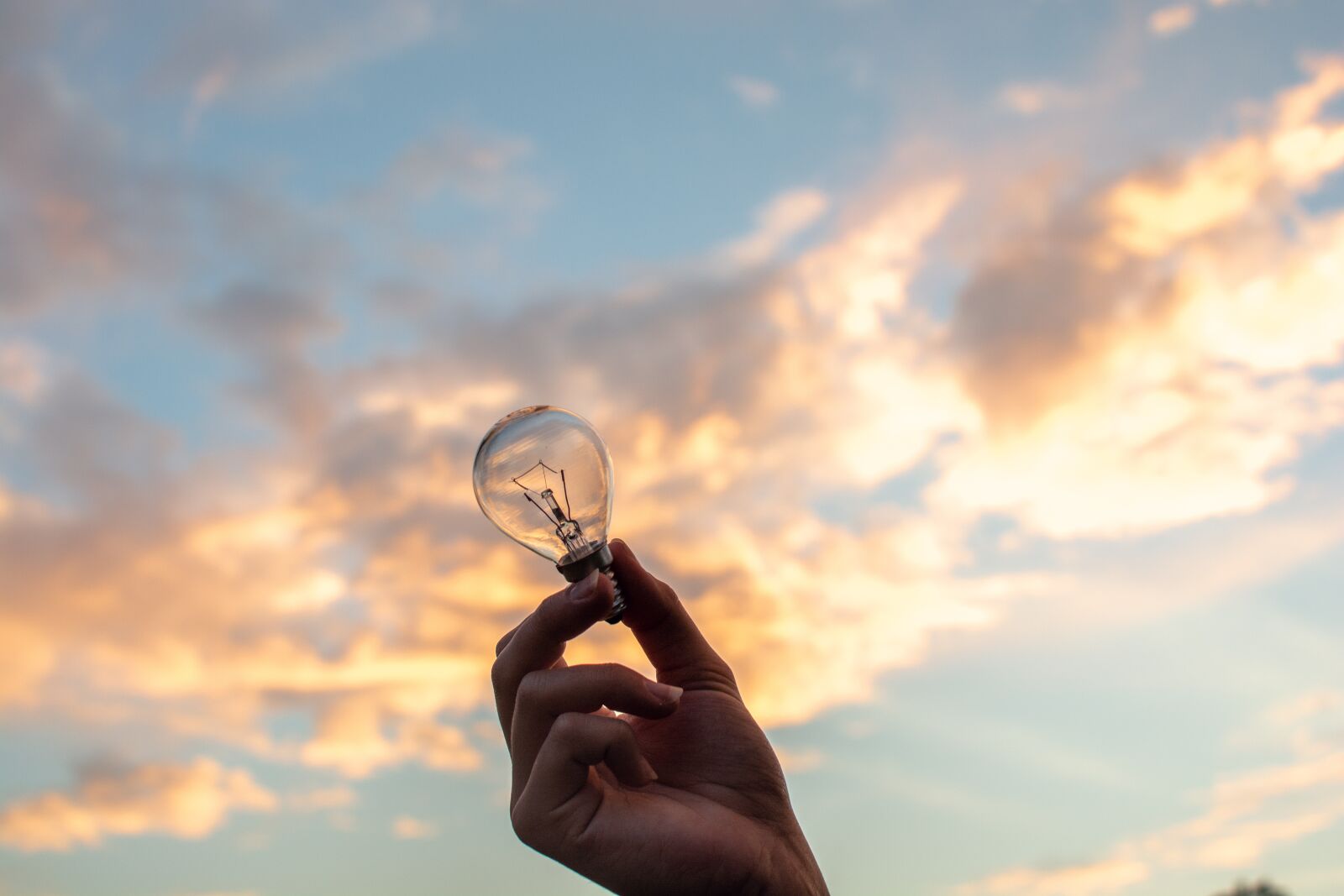 Nikon D5200 sample photo. Light bulb, keep, sunrise photography