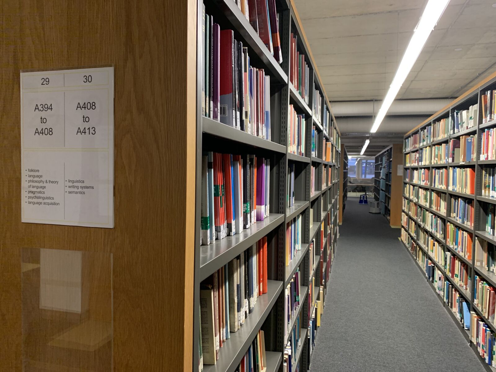 iPhone XR back camera 4.25mm f/1.8 sample photo. Soas, library, books photography