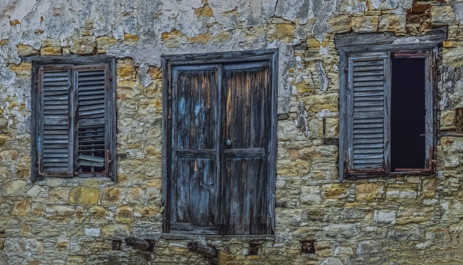 Nikon D3300 sample photo. Old house, decay, abandoned photography