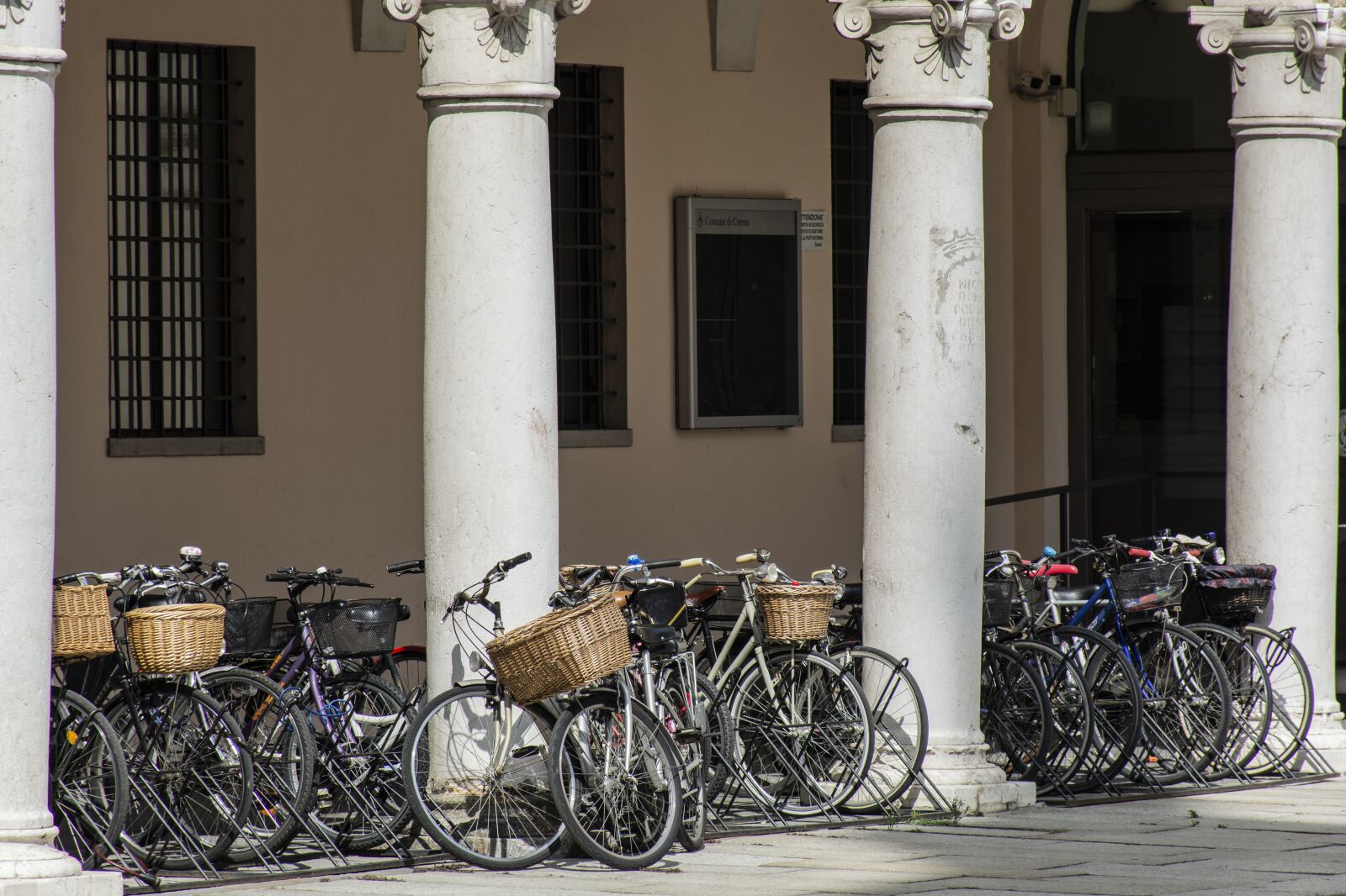 Nikon D7100 sample photo. Bicycles, arcade, bicycle photography