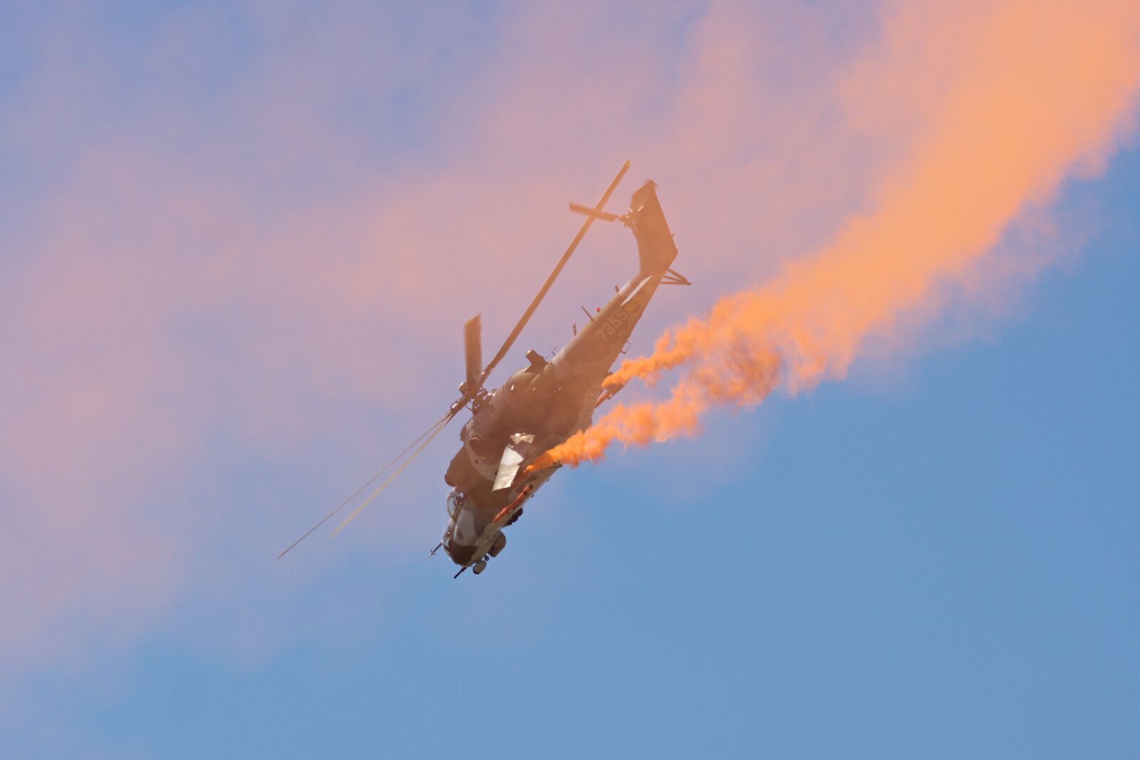Sony ILCA-77M2 + Minolta AF 200mm F2.8 HS-APO G sample photo. Helicopter, aircraft, airshow photography