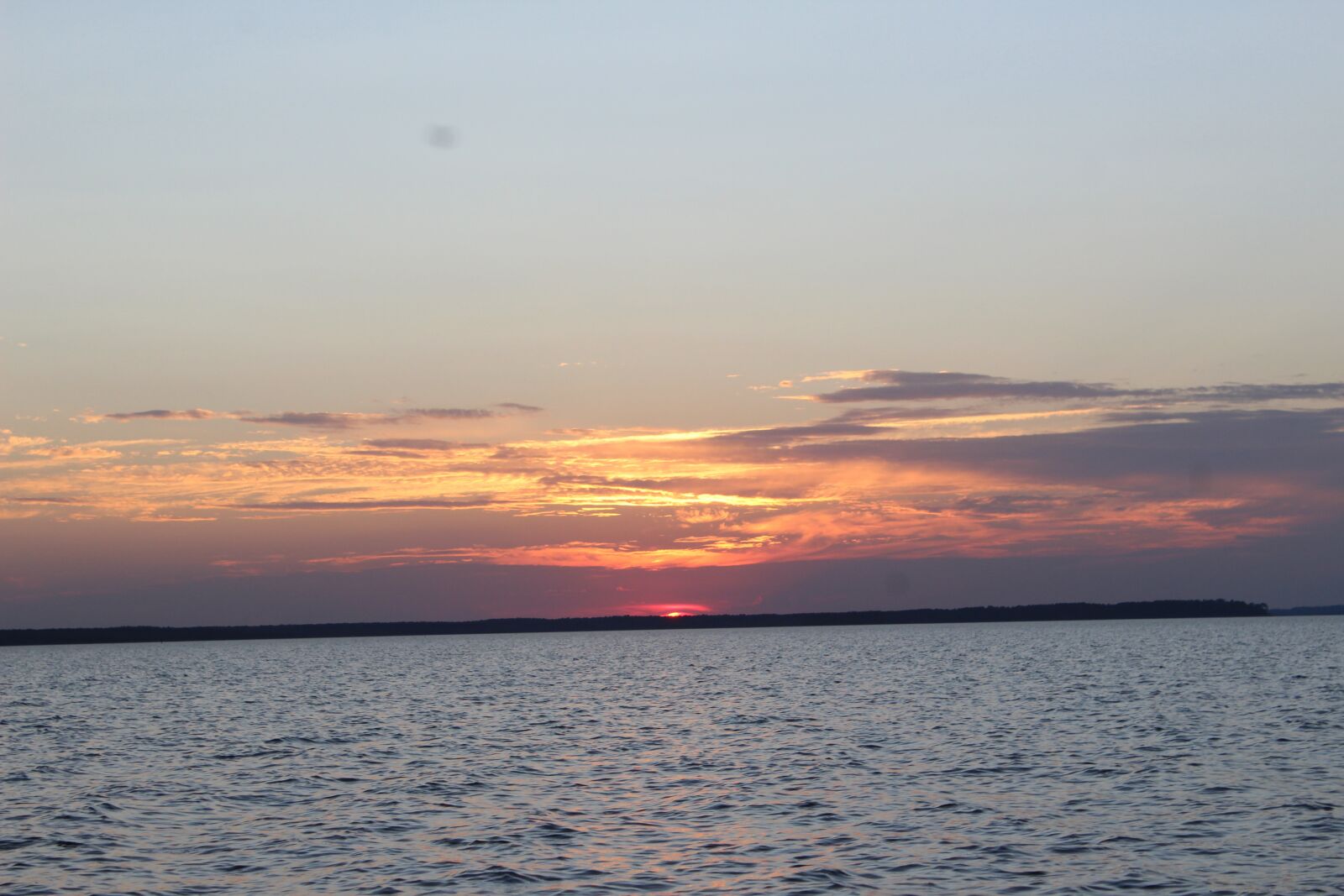 Canon EOS 1200D (EOS Rebel T5 / EOS Kiss X70 / EOS Hi) sample photo. Sunset, lake, sunrise photography