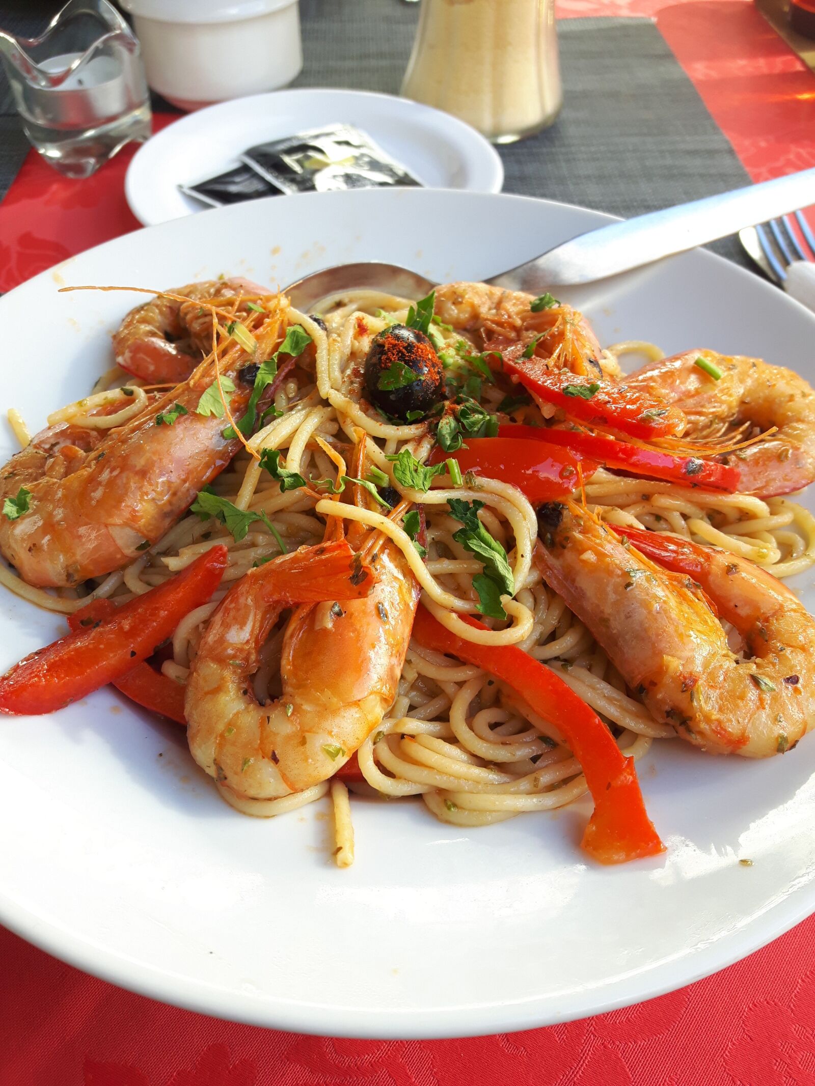 Samsung Galaxy S5 Neo sample photo. Eating, shrimp, restaurant photography