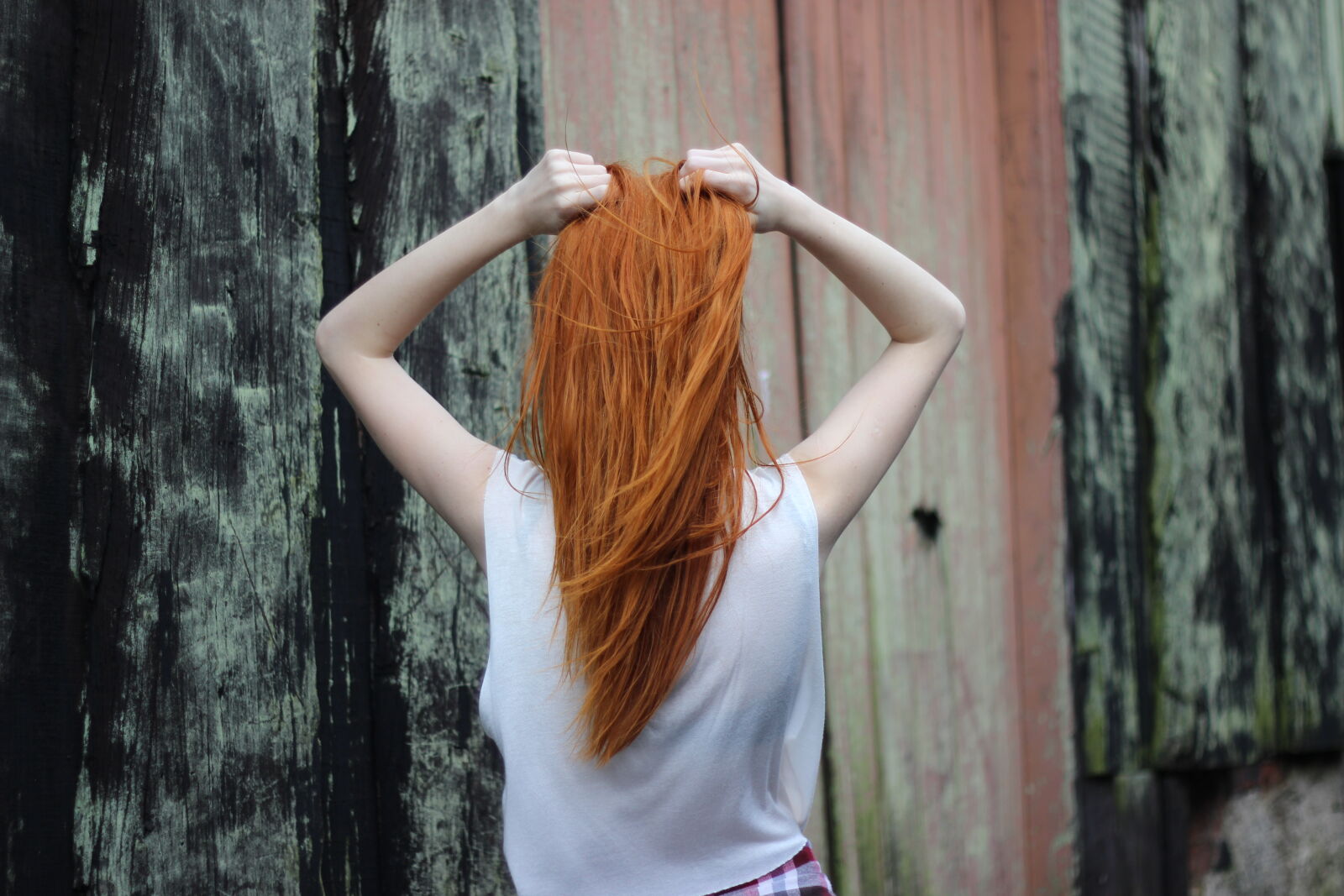 Canon EOS 600D (Rebel EOS T3i / EOS Kiss X5) sample photo. Woman, back, view photography