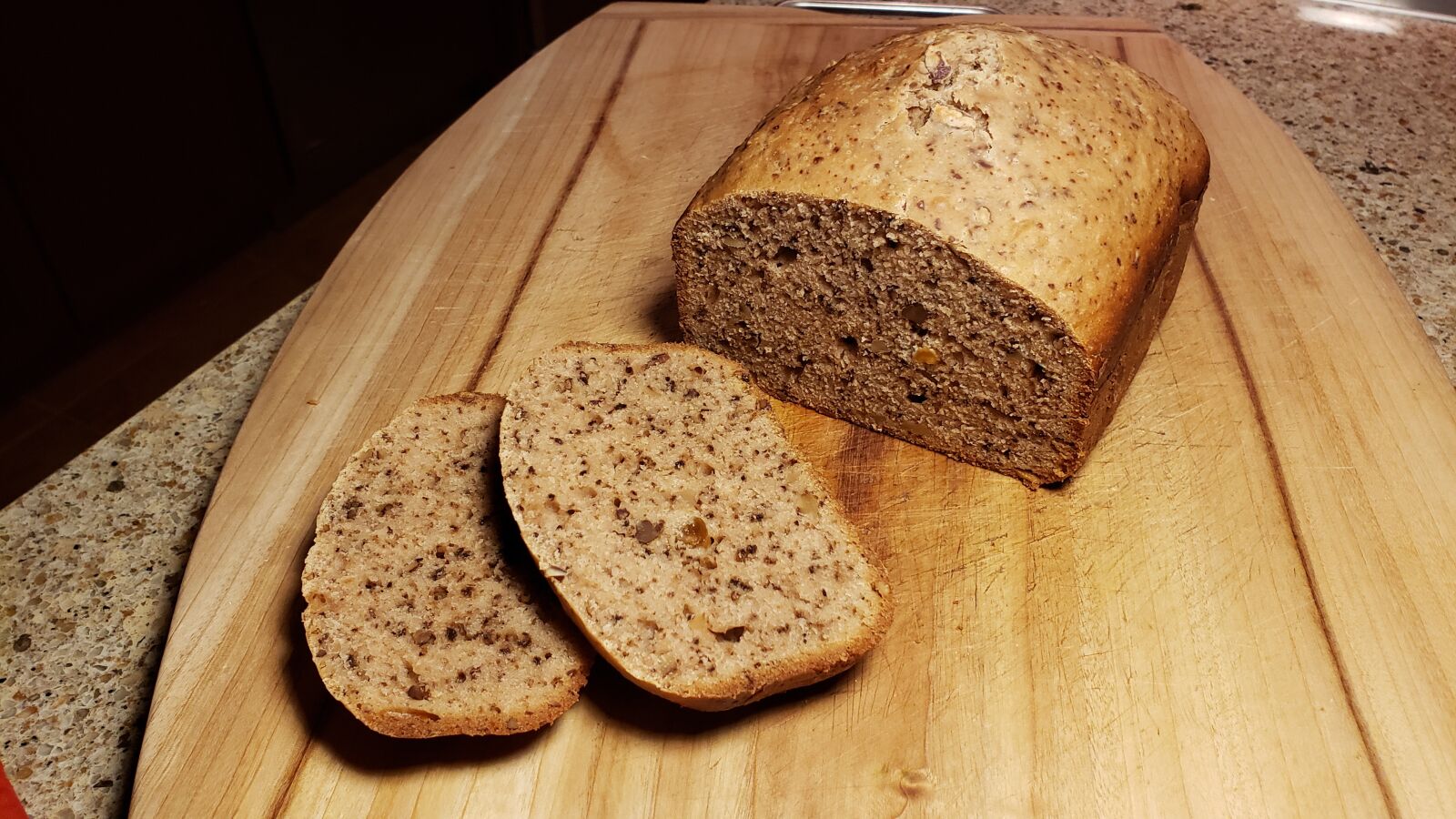 Samsung Galaxy S9 sample photo. Bread, nut, food photography