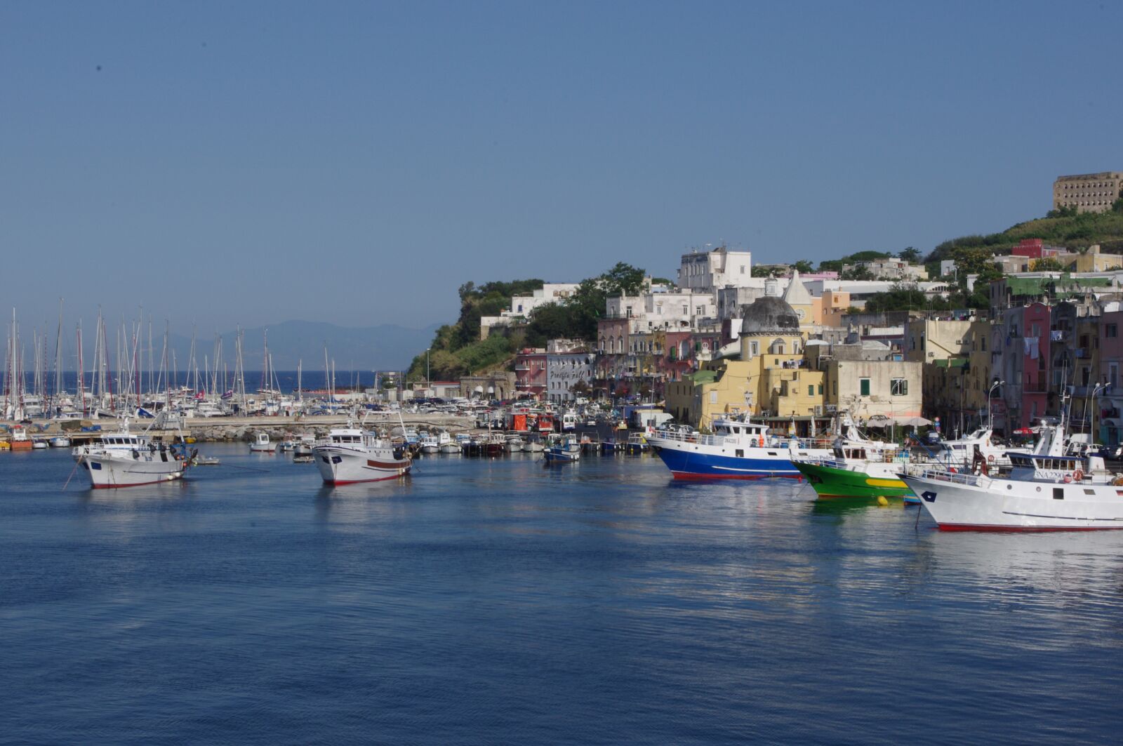 Pentax K-r sample photo. Italy, procida, island photography