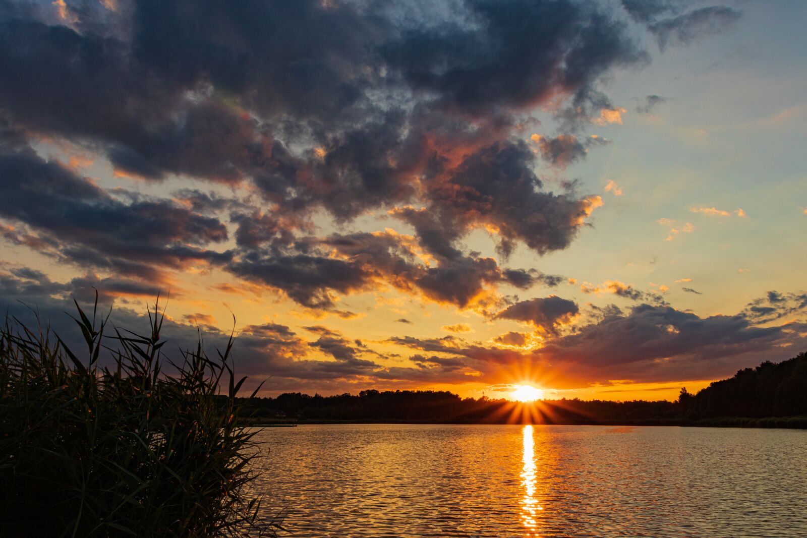 Canon EOS 80D sample photo. Lake, sunset, sky photography